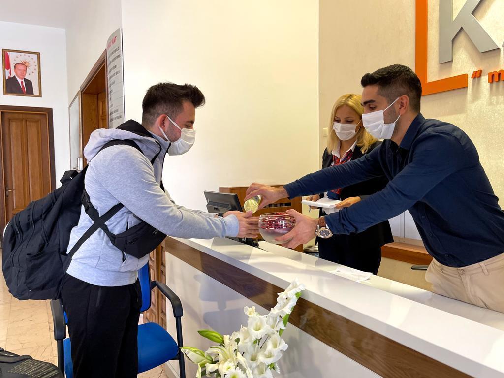 Ordu’da yurt ve ev bulamayan öğrenciler, otellerde misafir ediliyor