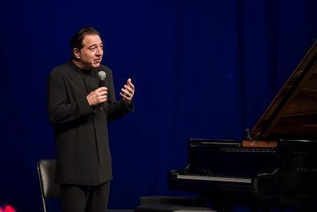 Fazıl Say 49. İstanbul Müzik Festivalinde sahne aldı