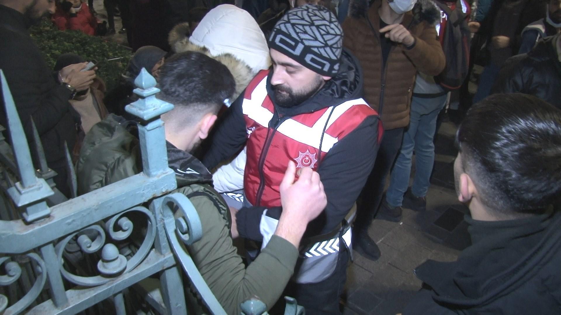 Taksimde taciz iddiası: 2 gözaltı