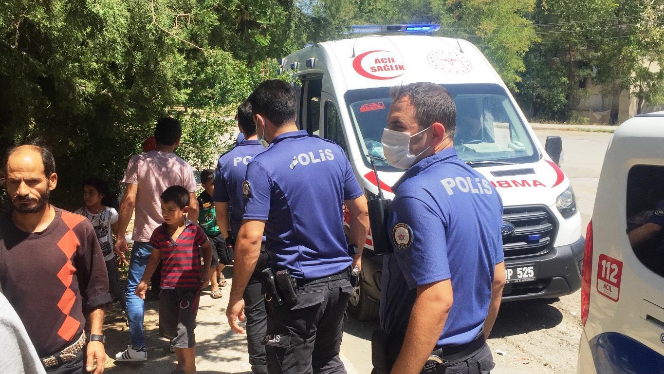 Adıyamanda çocukların kavgasına büyükler dahil oldu: 1 yaralı, 3 gözaltı