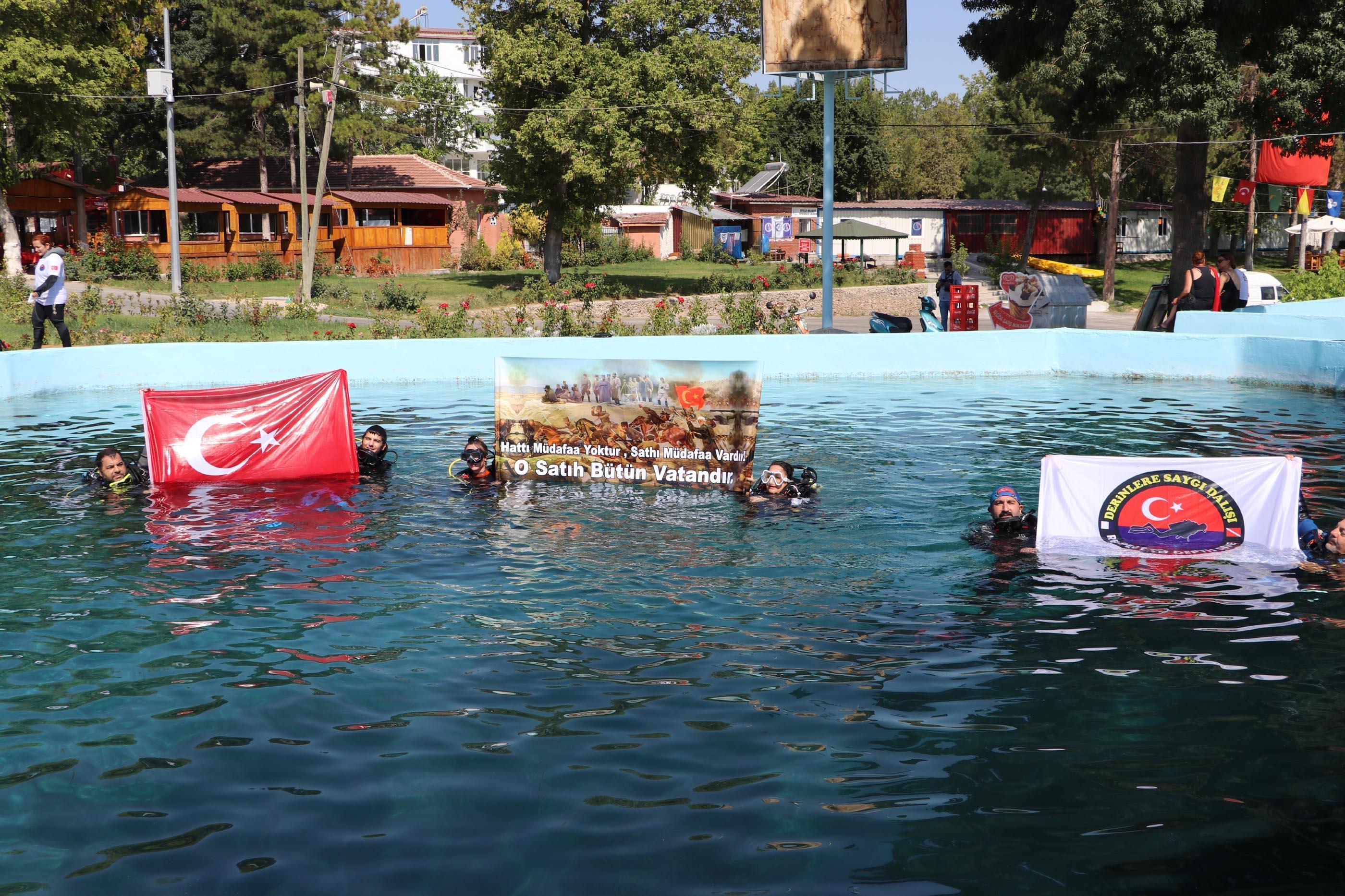 Commemorative dive in the 100th anniversary of Sakarya Battle Victory