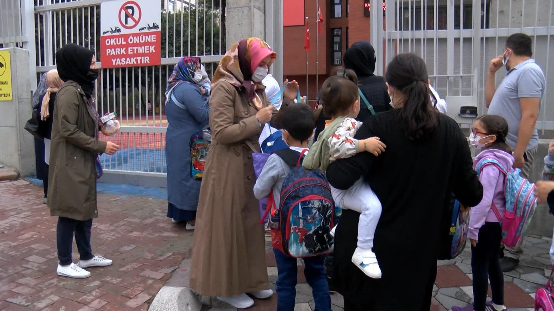 Öğrencilerin yüz yüze eğitim heyecanı