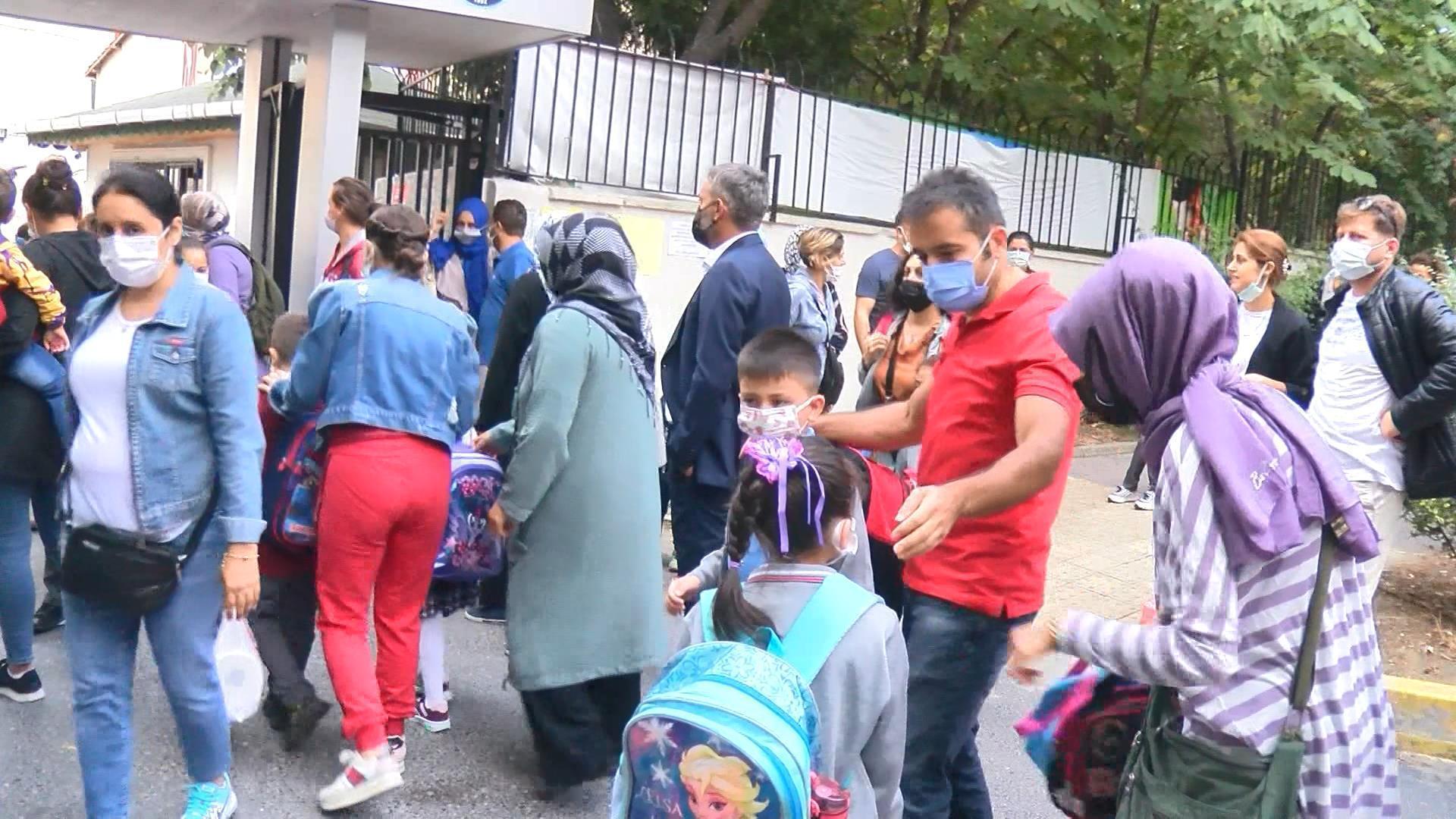 Öğrencilerin yüz yüze eğitim heyecanı