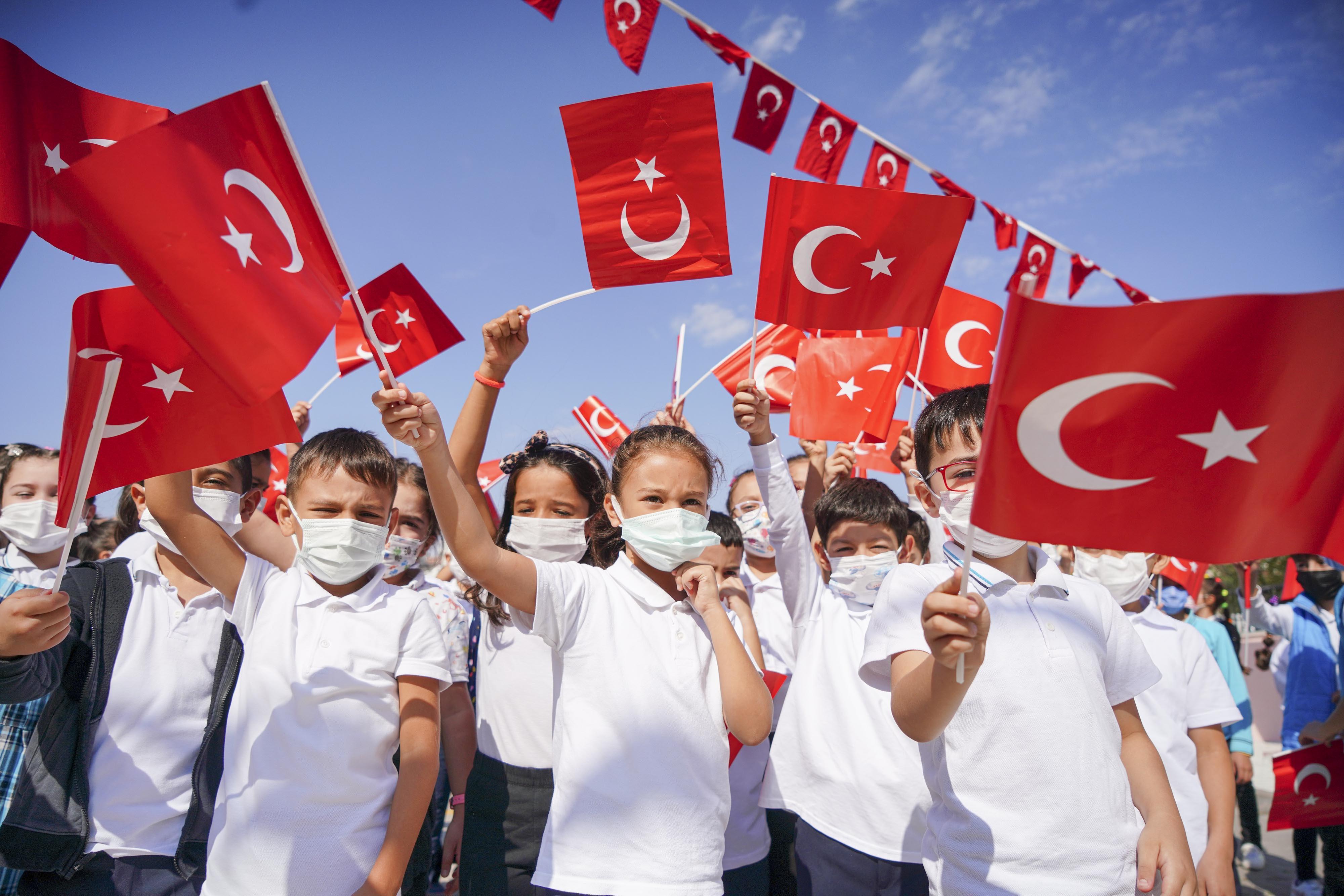 Öğrencilerin yüz yüze eğitim heyecanı