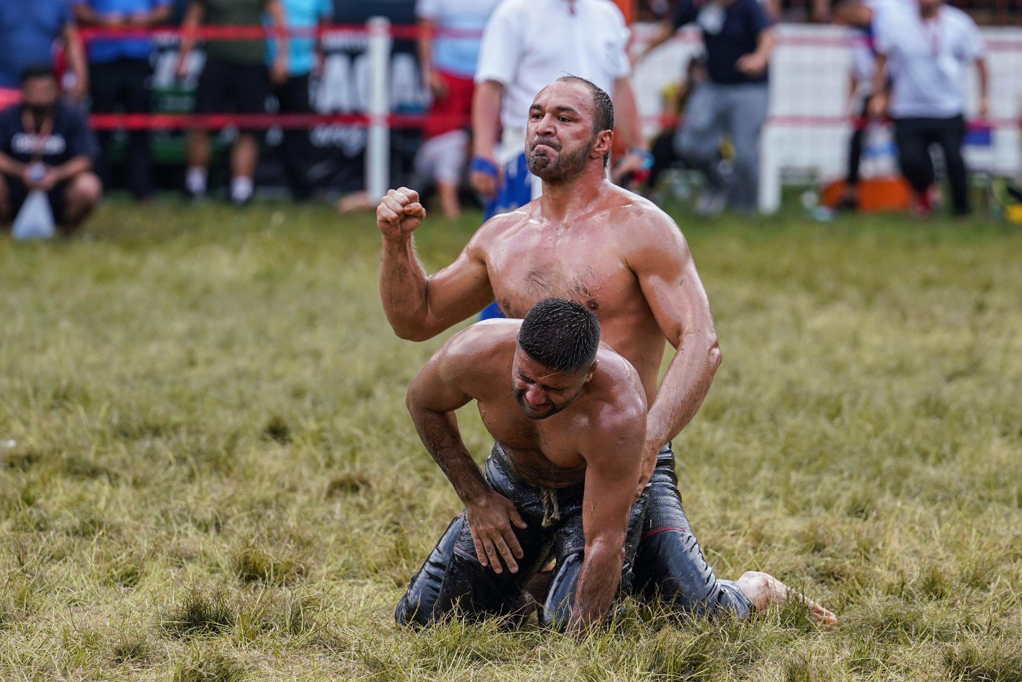 Tarihi Kırkpınar Yağlı Güreşlerinin tarihi belli oldu