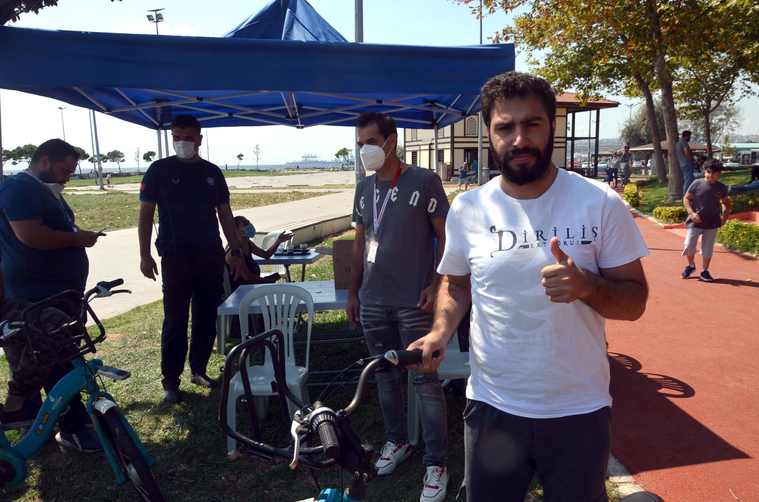 Avcılarda sahile gelenlere aşı