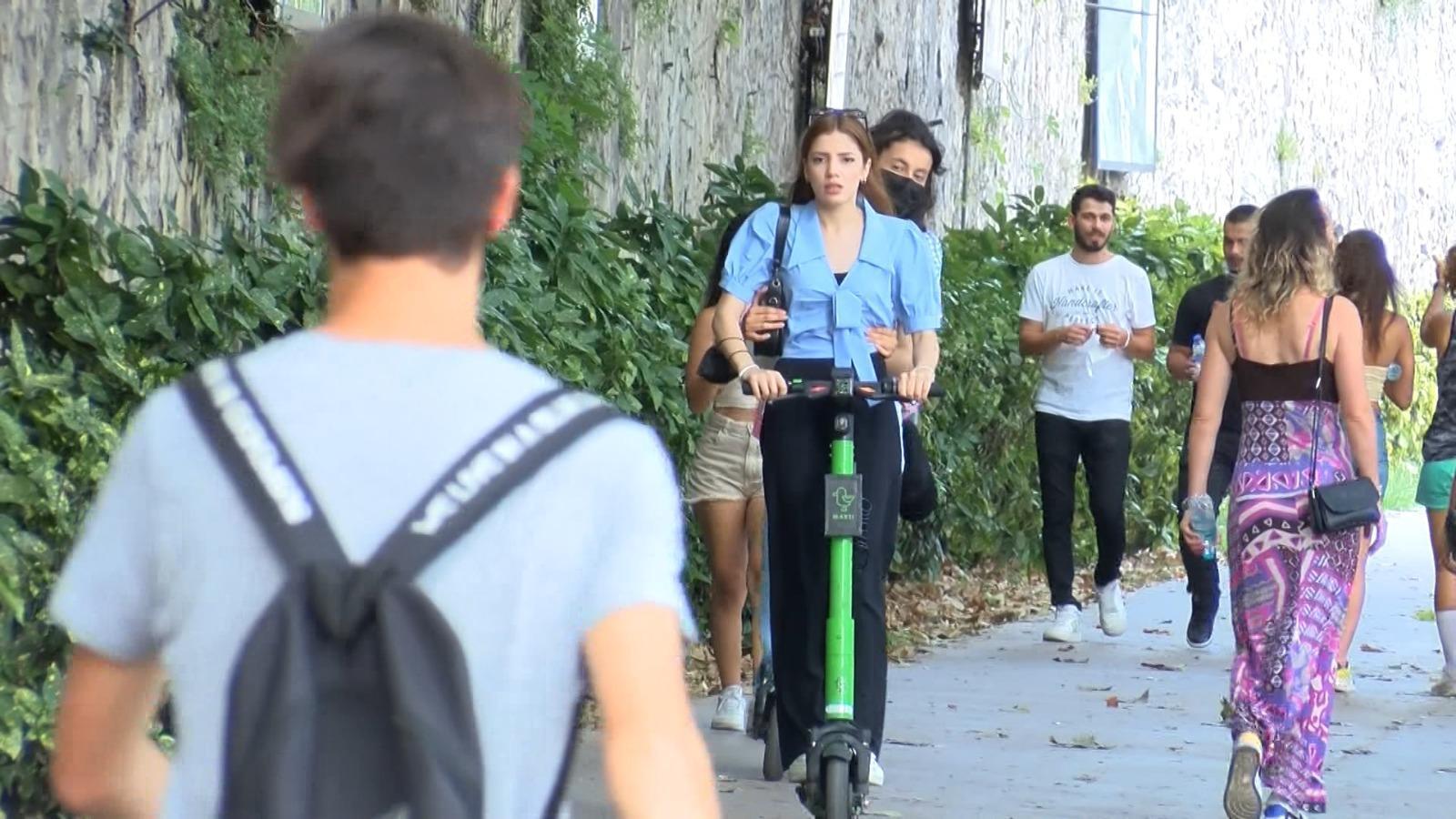 İstanbulda kurallara uymadan kullanılan scooterlar tehlike saçıyor
