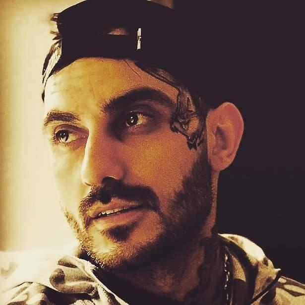 İzmirde alacak çatışması: 1 ölü, 2 yaralı