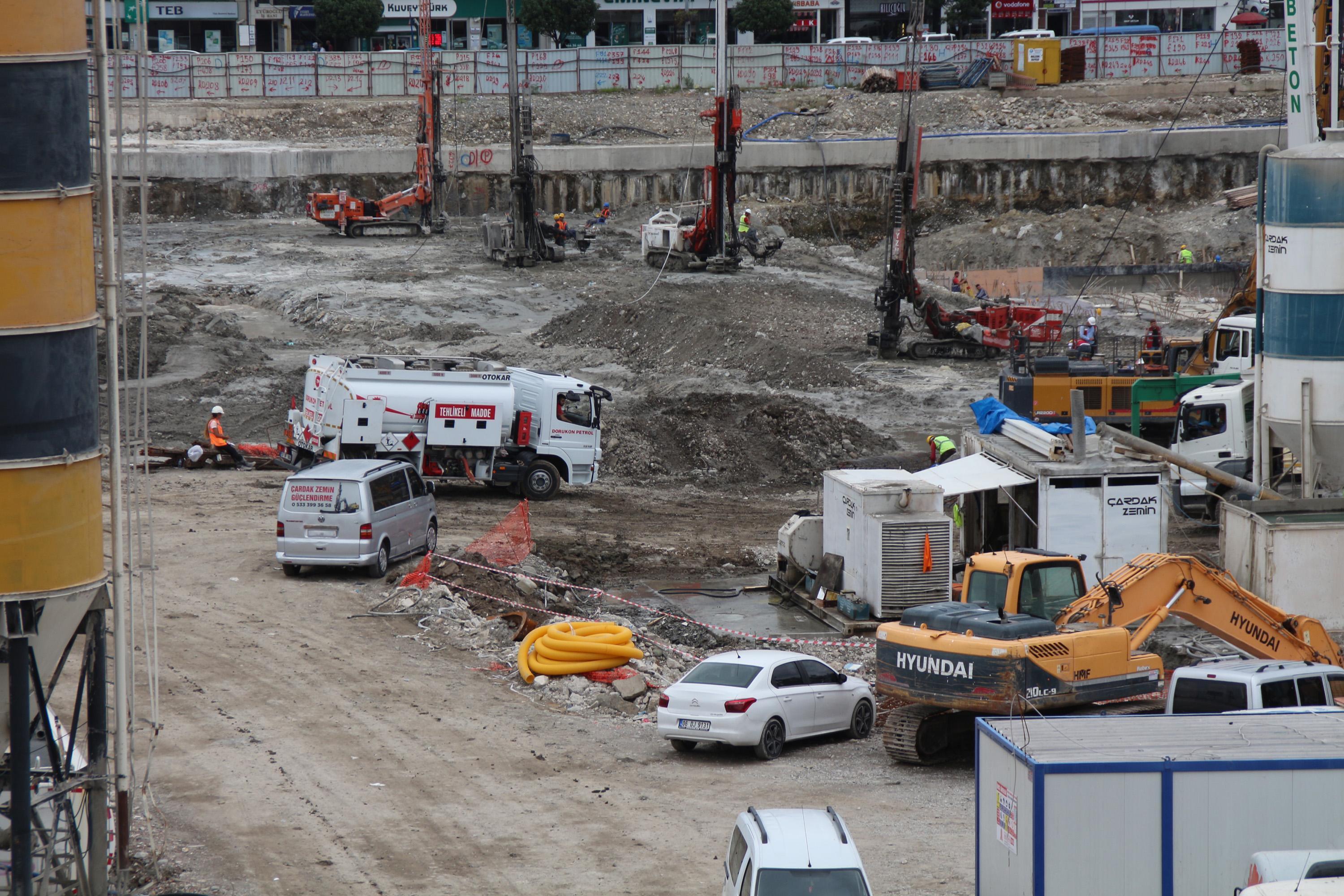 Rize’de tarihi dönüşüm; yeni yapılar kazıklarla sabitlenecek