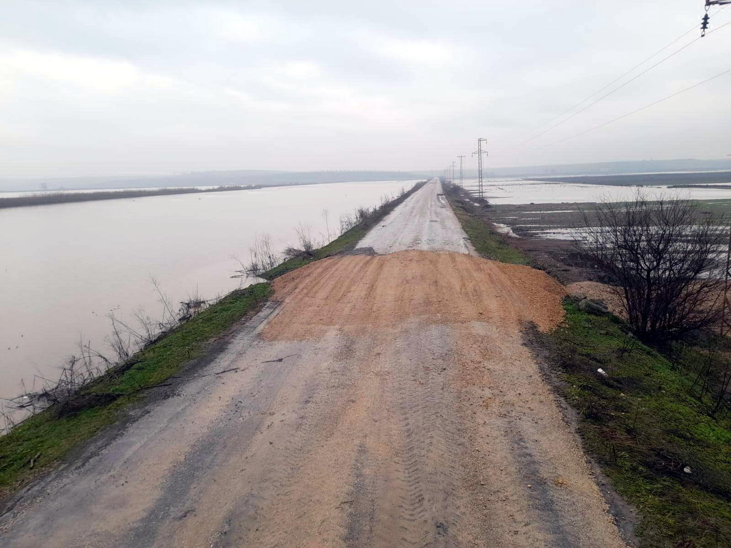 Turuncu alarm verilen Ergene Nehri, Uzunköprüde taştı