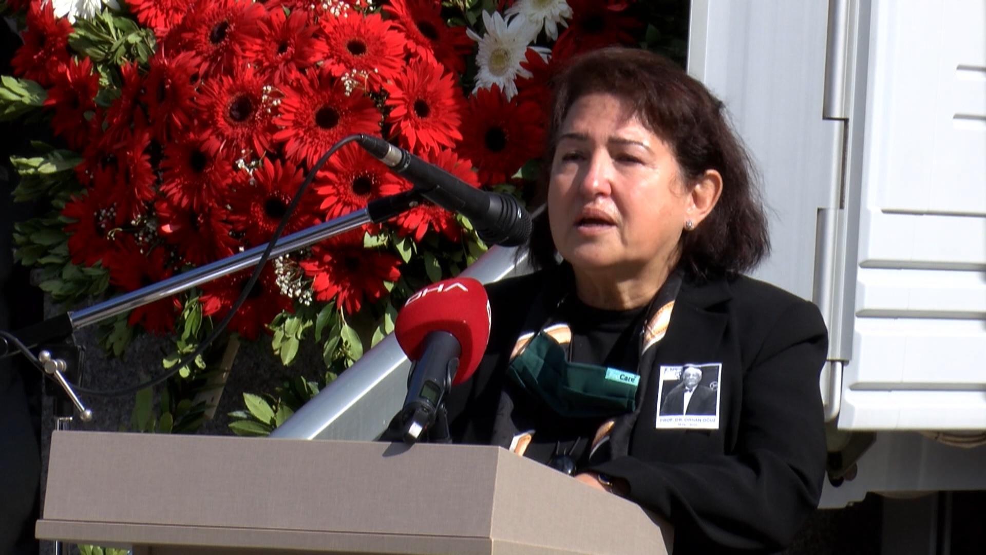 Prof. Dr. Orhan Oğuz için Marmara Üniversitesinde tören düzenlendi