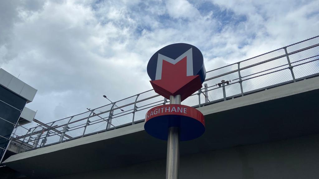 İstanbulda metro simgesi tartışması