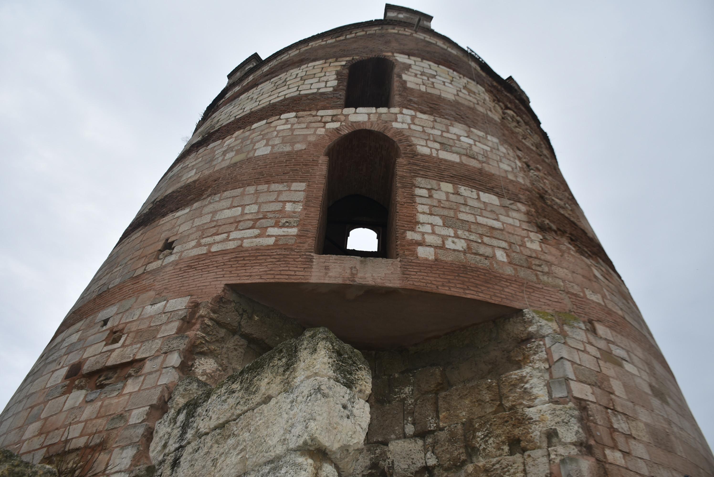 1900 yıllık Makedon Kulesinde restorasyon başladı