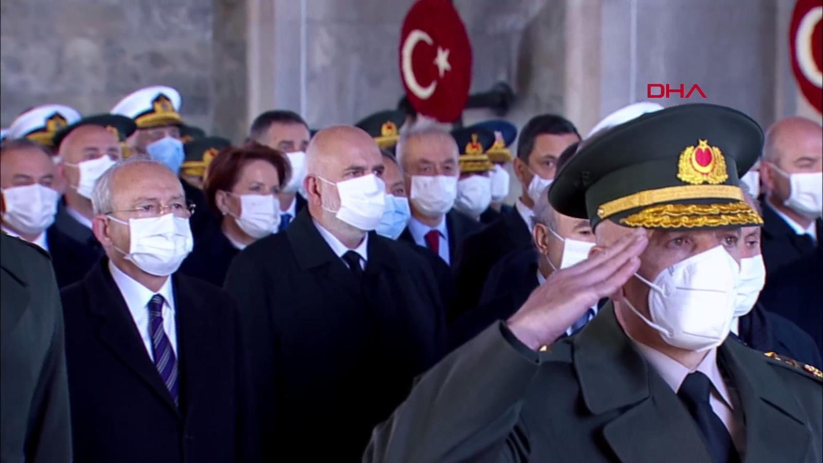 Anıtkabirde 10 Kasım töreni