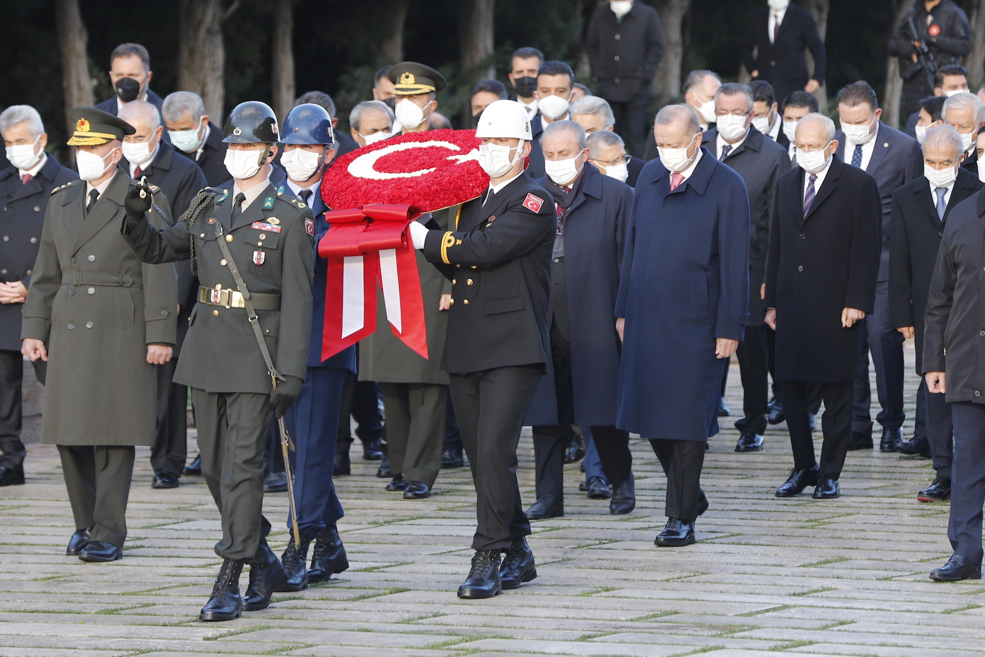 Anıtkabirde 10 Kasım töreni