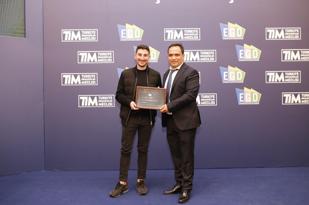 Prof. Dr. Emre Alkin’e Yaşam Boyu Onur Ödülü