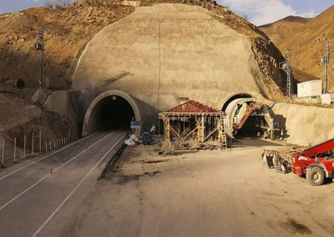 Eğribel Tüneli’nin sağ tüpü ulaşıma açıldı