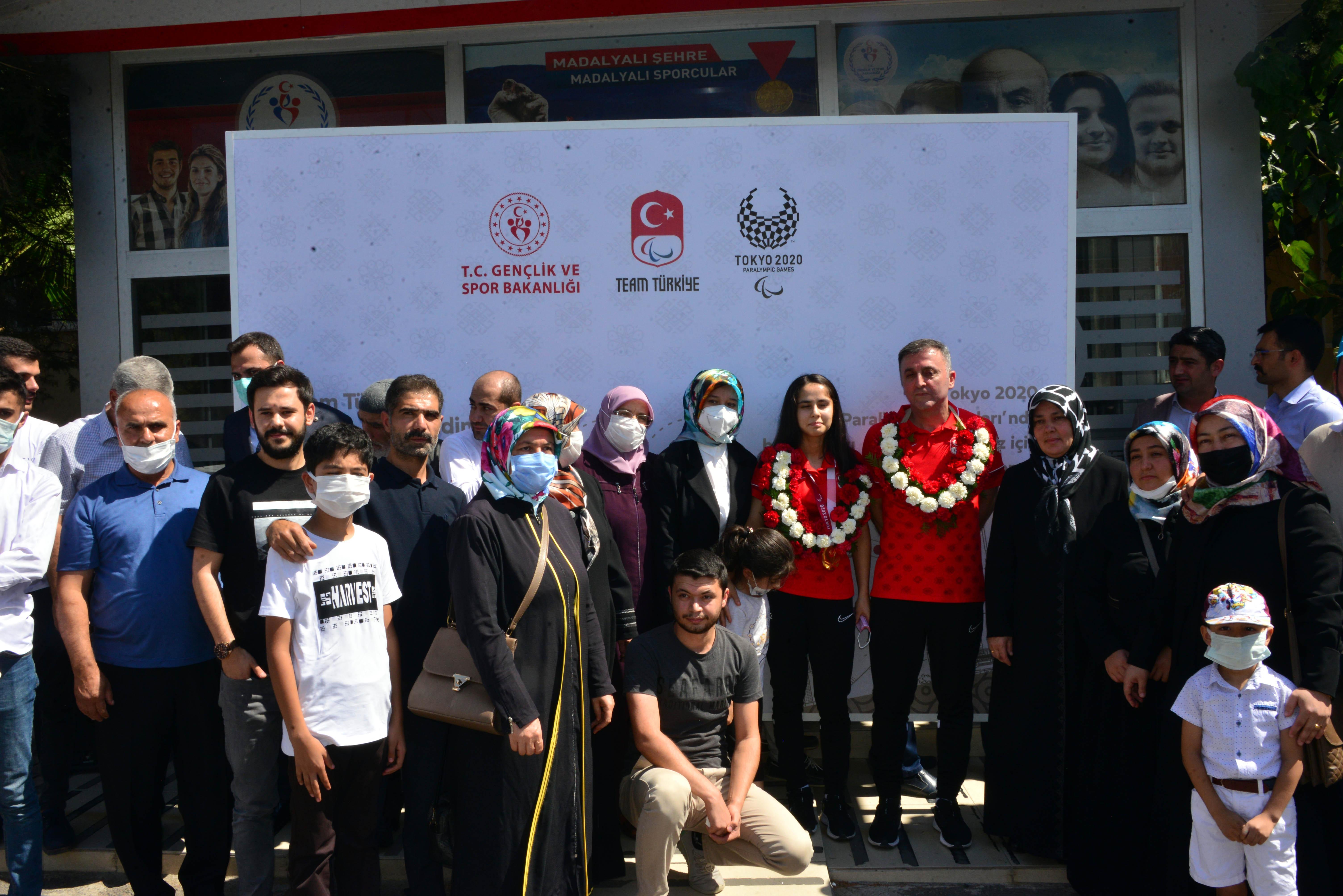 Golbol oyuncusu Fatma: Çok çalıştık ve altın madalyamıza ulaştık