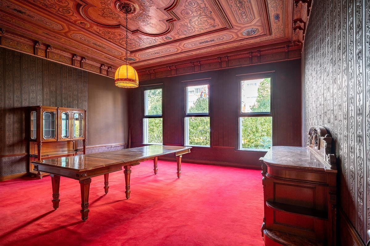 Tarihi Razi Trak Köşkü 85 milyon liraya satışa çıkarıldı