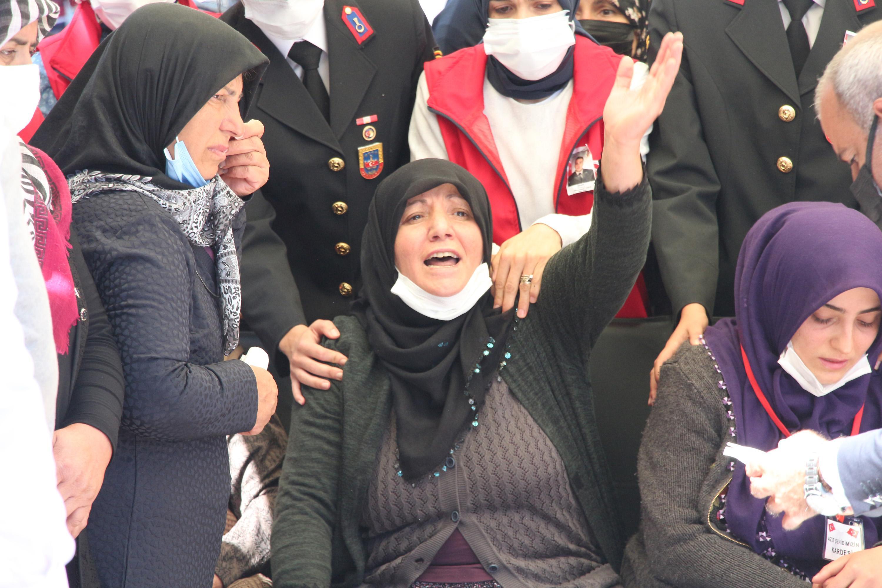 El Bab şehidi Yiğite, 6 aylık oğlundan son veda