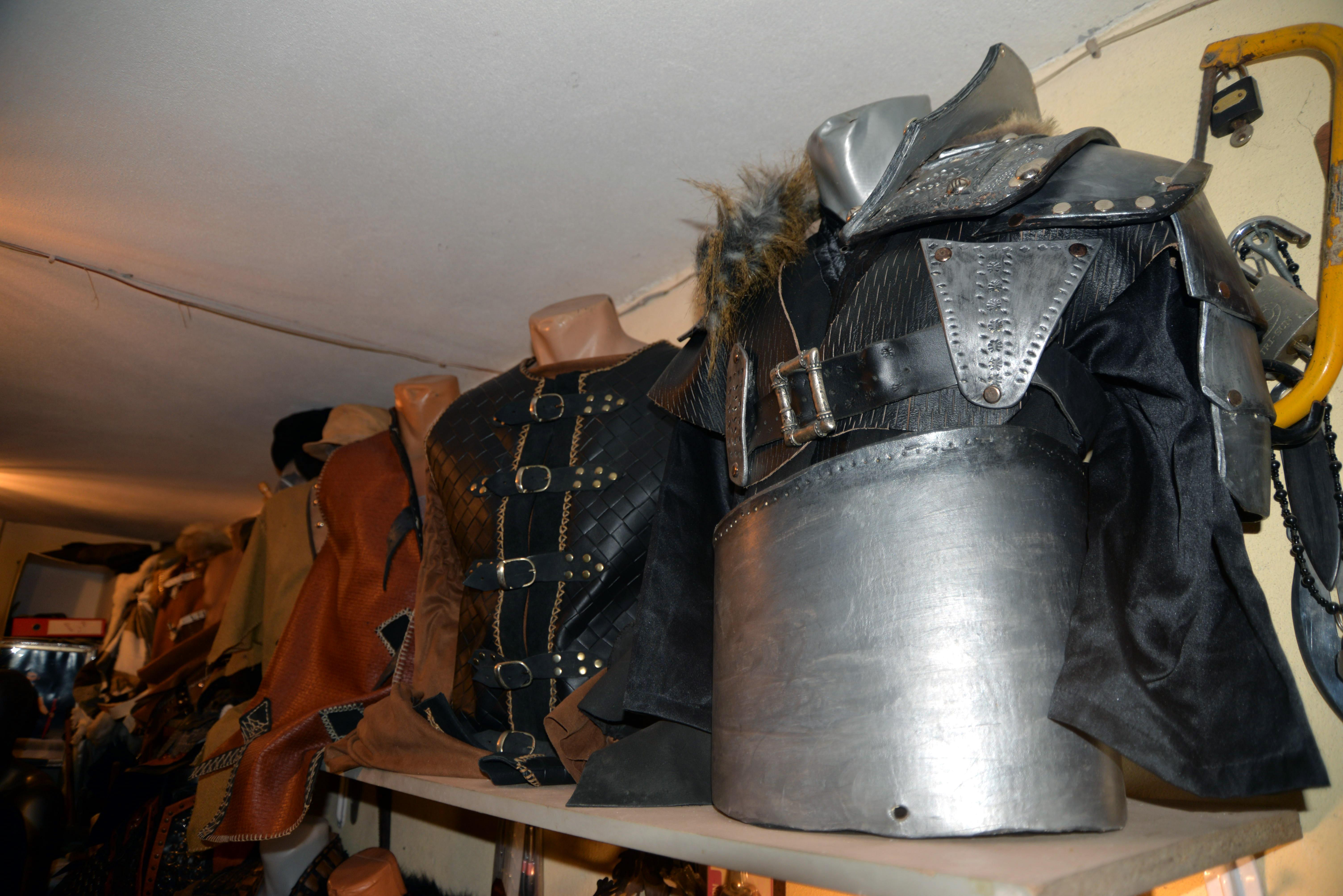 Savaş sanatı için kostüm bulamayınca kendisi tasarladı