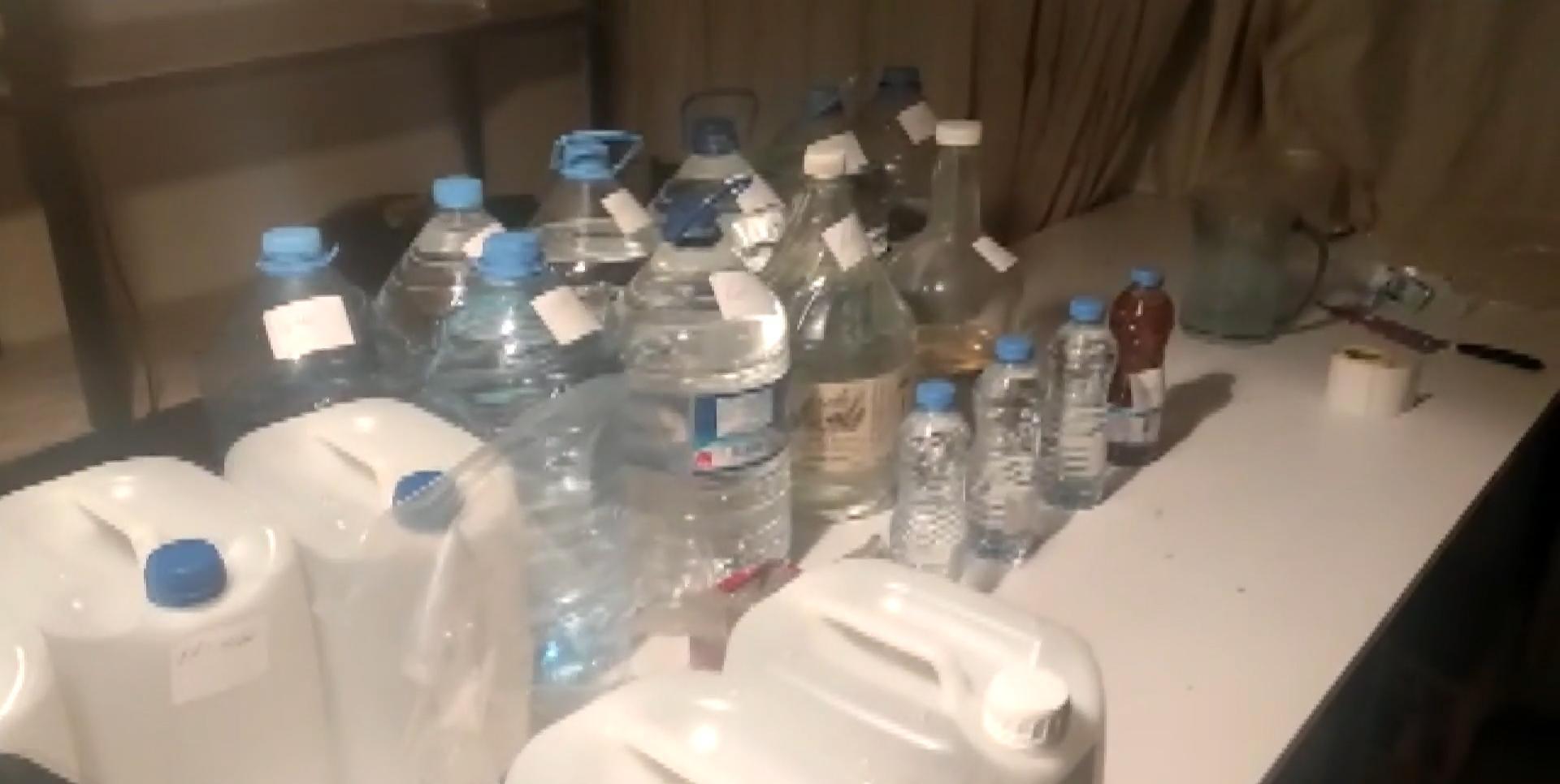 İzmitte sahte alkol üretilen eve baskın