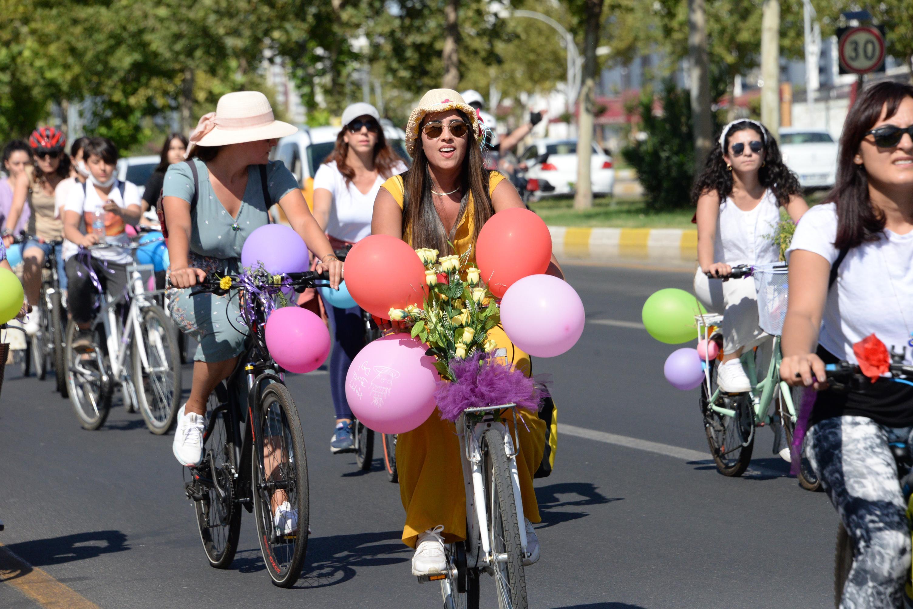 Süslü Kadınlar Bisiklet Turu Ankara etabı yapıldı