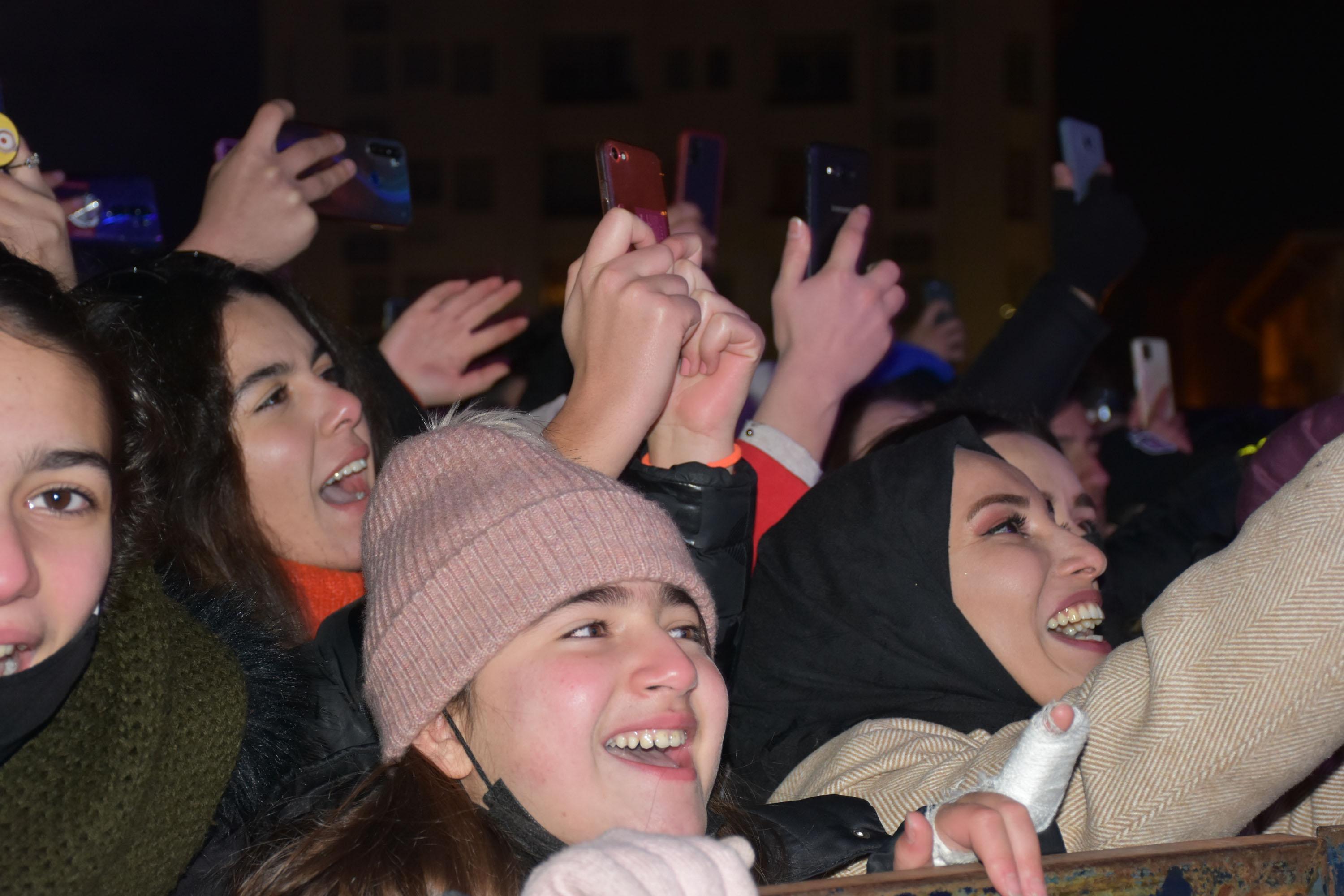 Sivas’ta eksi 11 derecedeki konsere yoğun ilgi