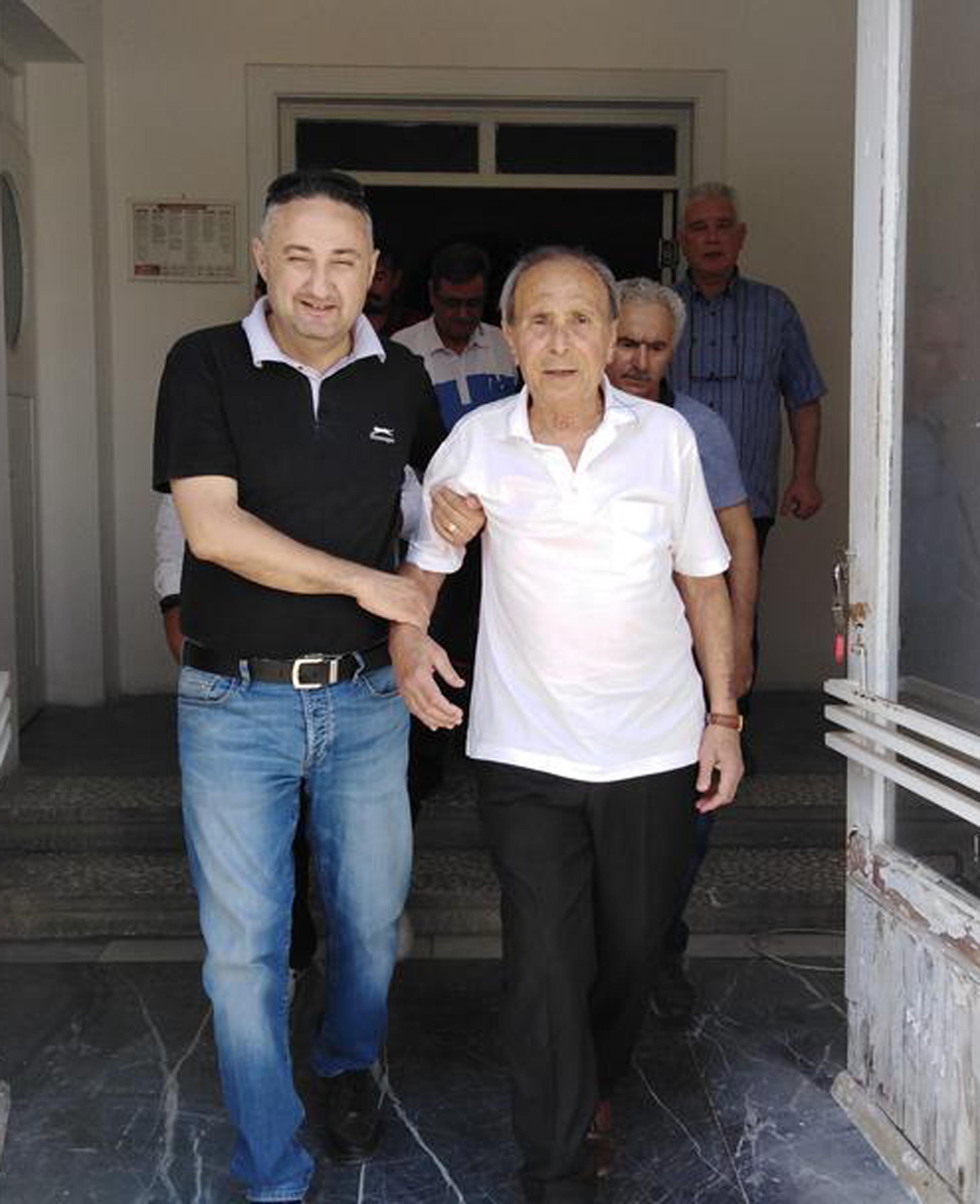 Nazillinin ilk milli futbolcusu Doğan Akı hayatını kaybetti