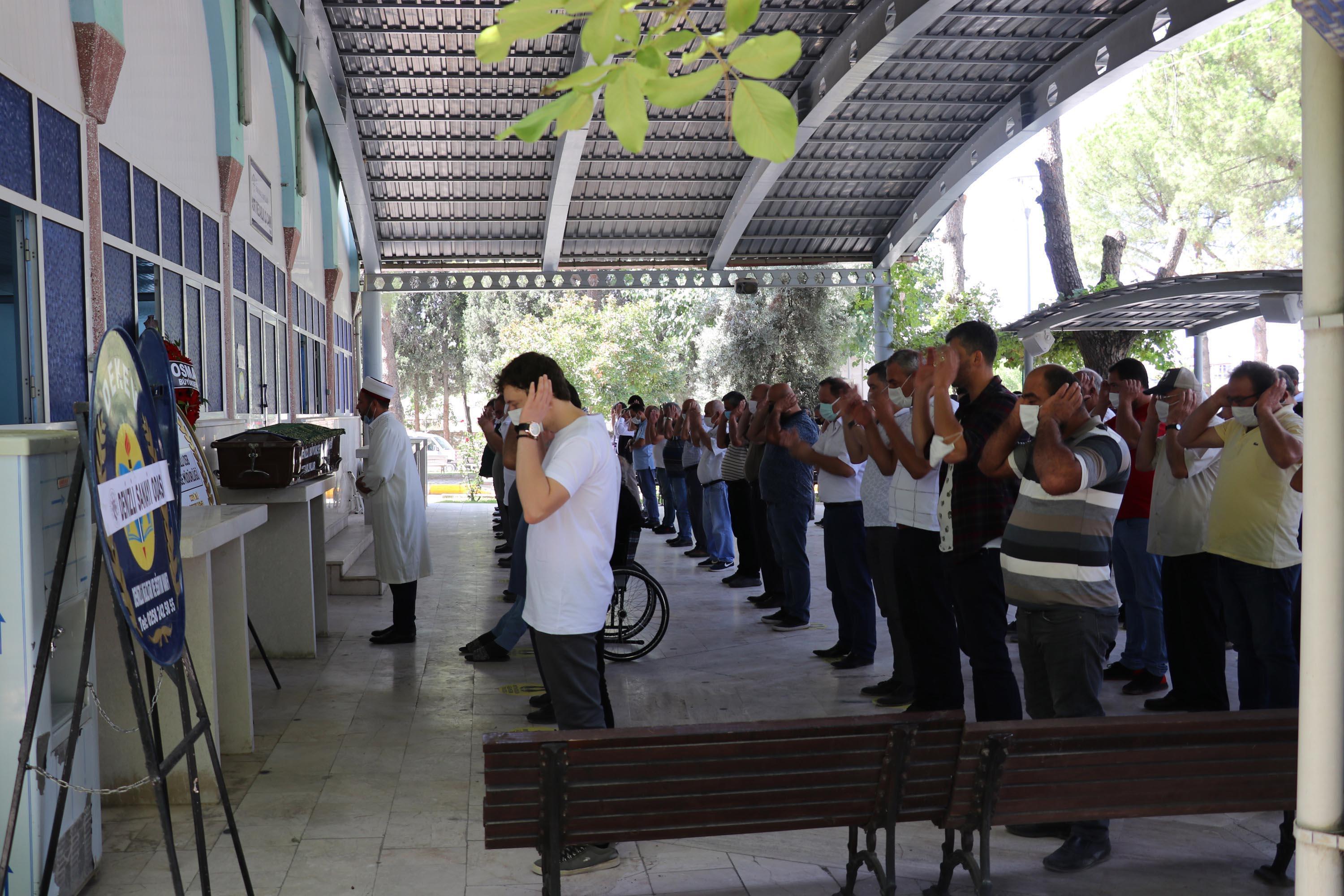 Tıp öğrencisi Beyzanur, son yolculuğuna uğurlandı