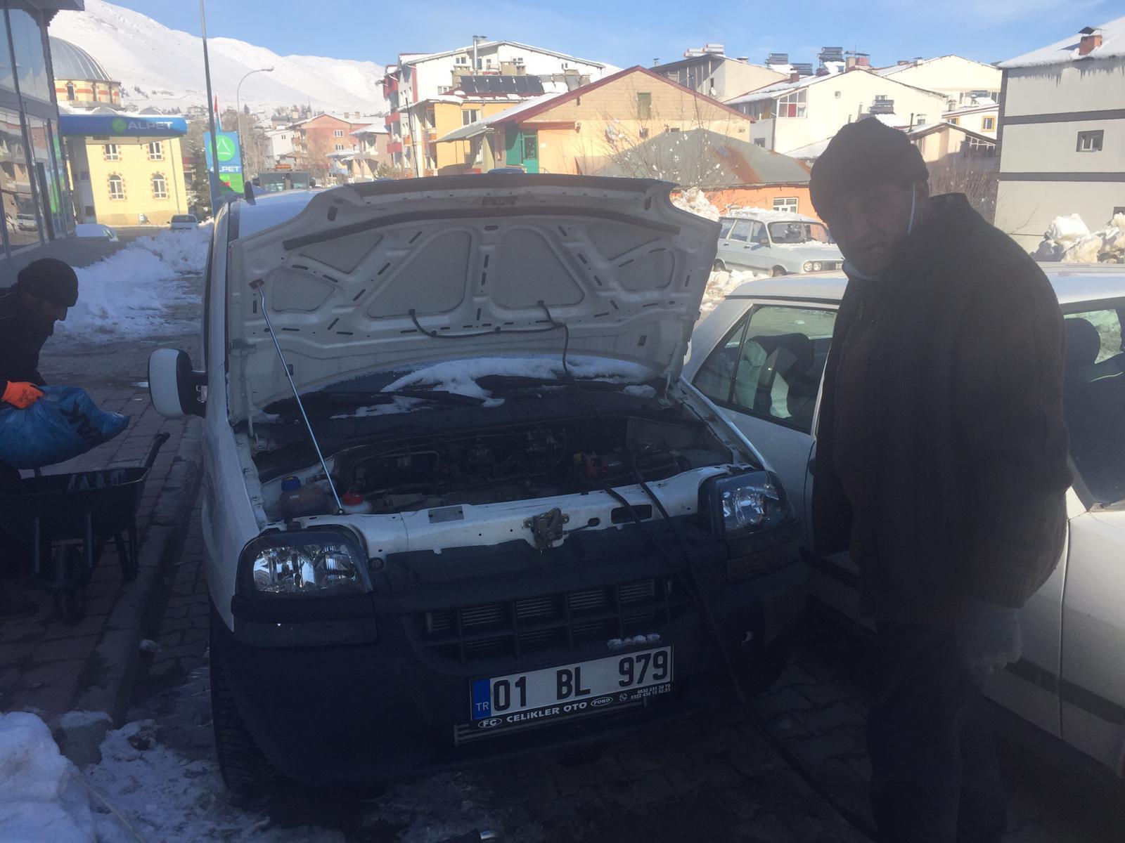 Adana’da sıcaklık eksi 13,4 dereceye kadar düştü; göl ve akarsular dondu