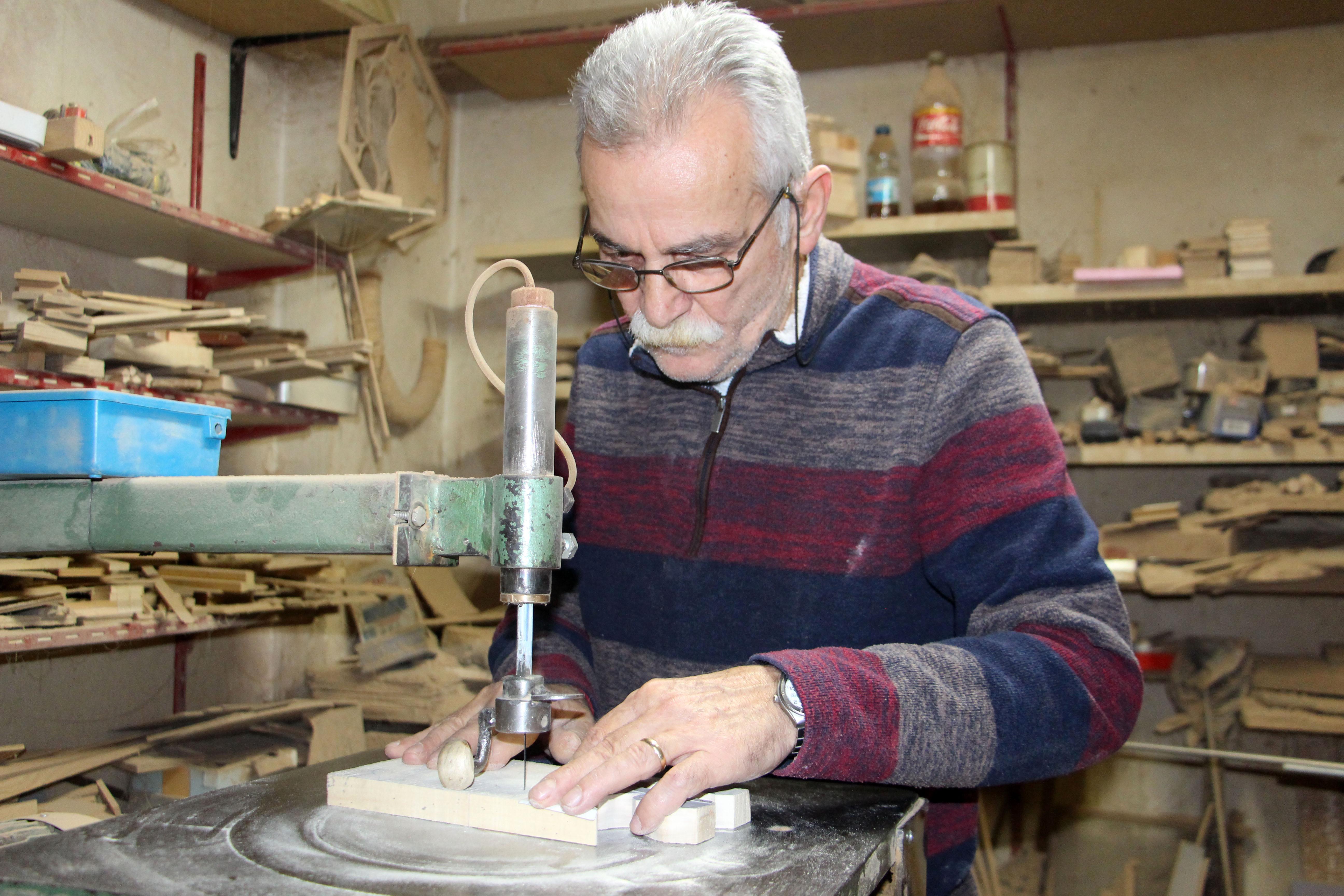 Devlet sanatçı olmak isteyen 32 yıllık ahşap ustası kırgın