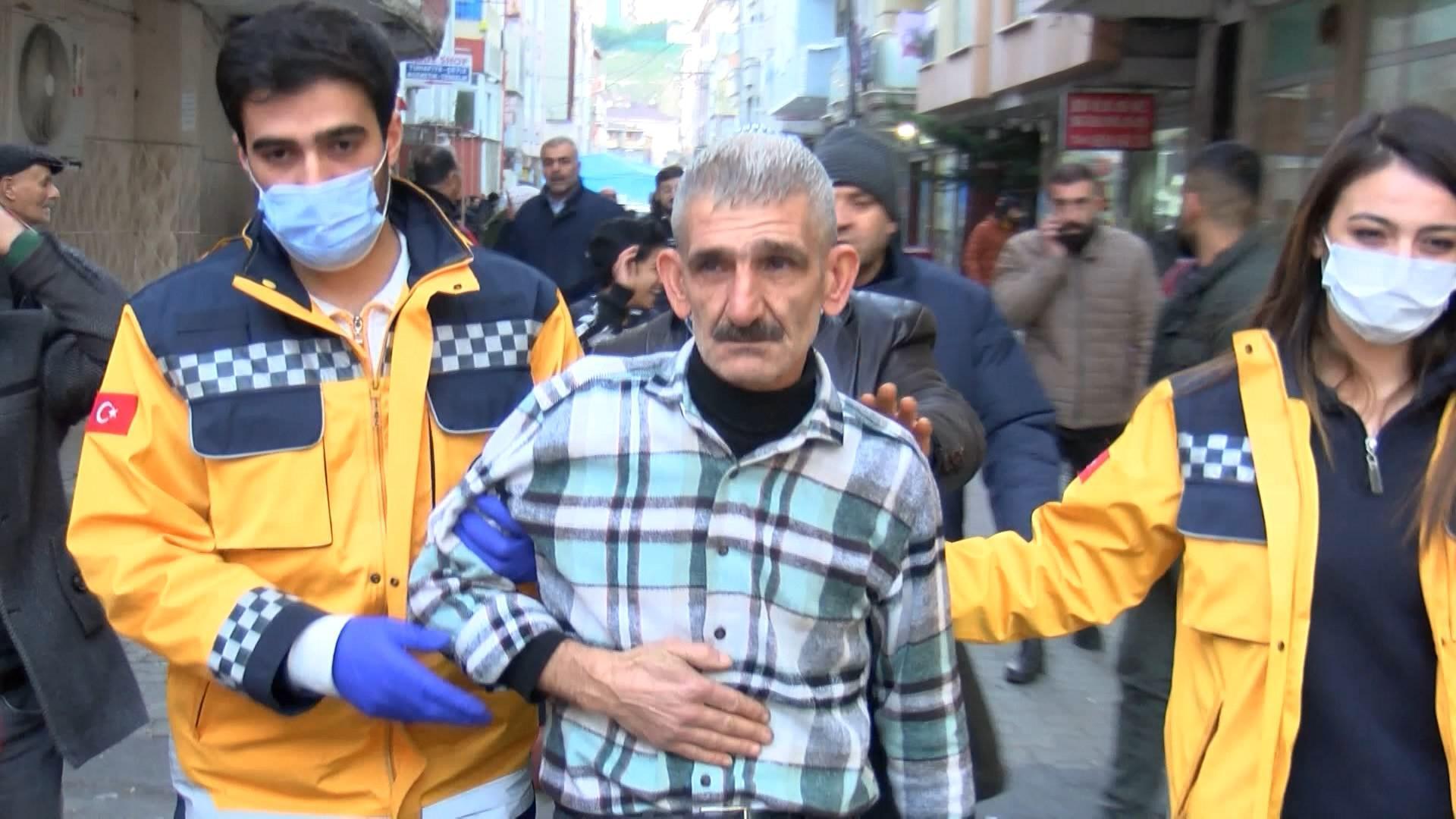 Küçükçekmecede 5 kişi zehirlendi