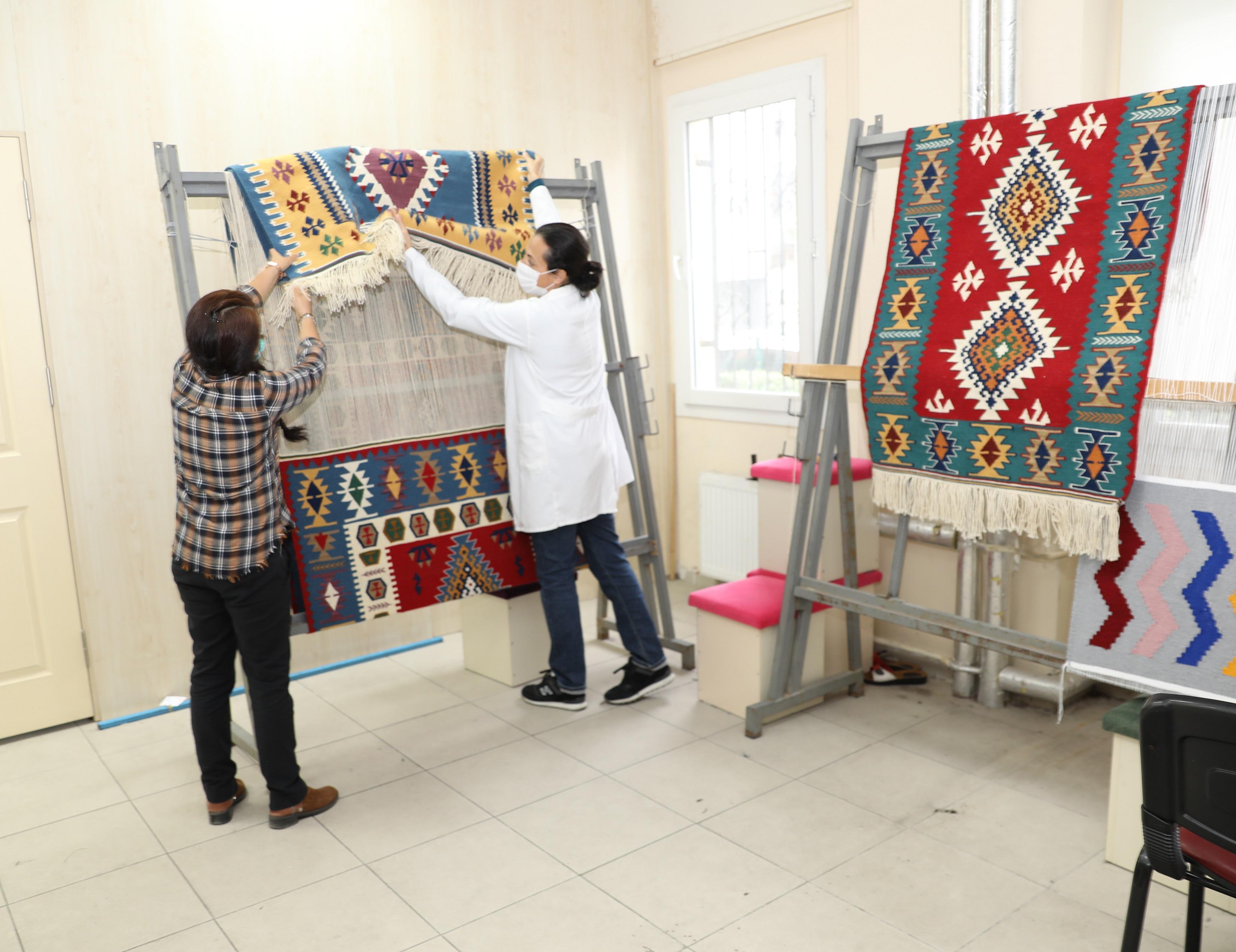 Forgotten handicrafts are kept alive in cultural centers