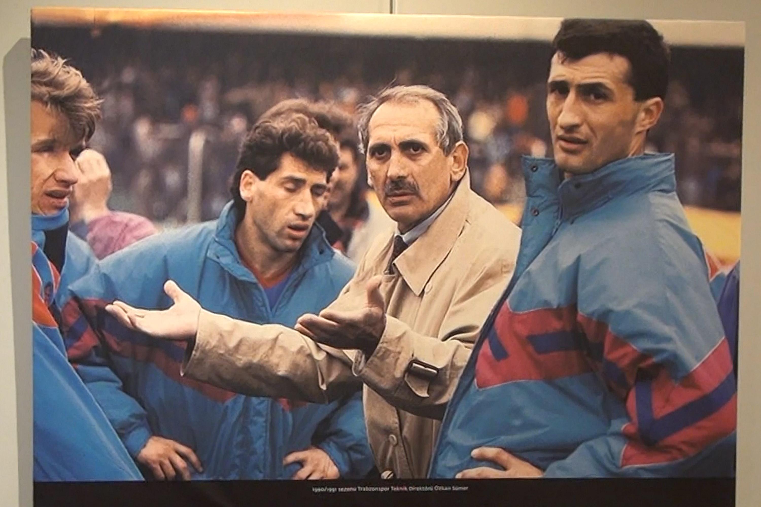 Futbol efsanesi Özkan Sümer anıldı