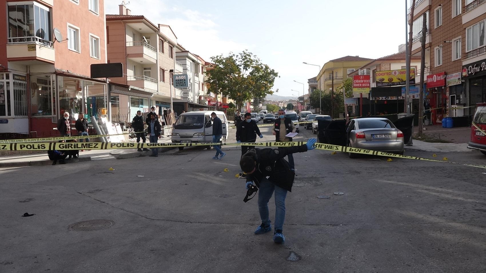 İki kardeş sokakta çatıştı: 1 ölü, 1 yaralı