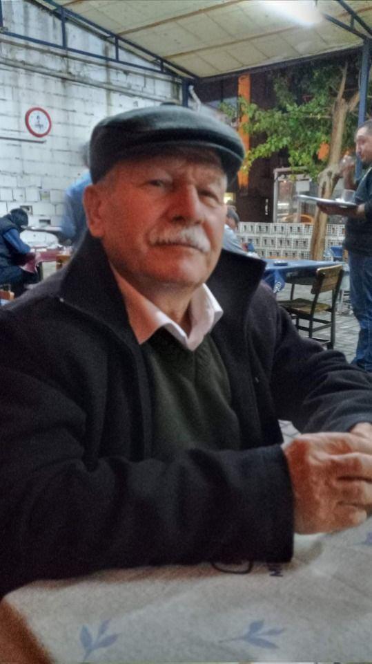 Öldürüp, intihar ettiği eşi ve kızıyla ayrı yerde toprağa verildi