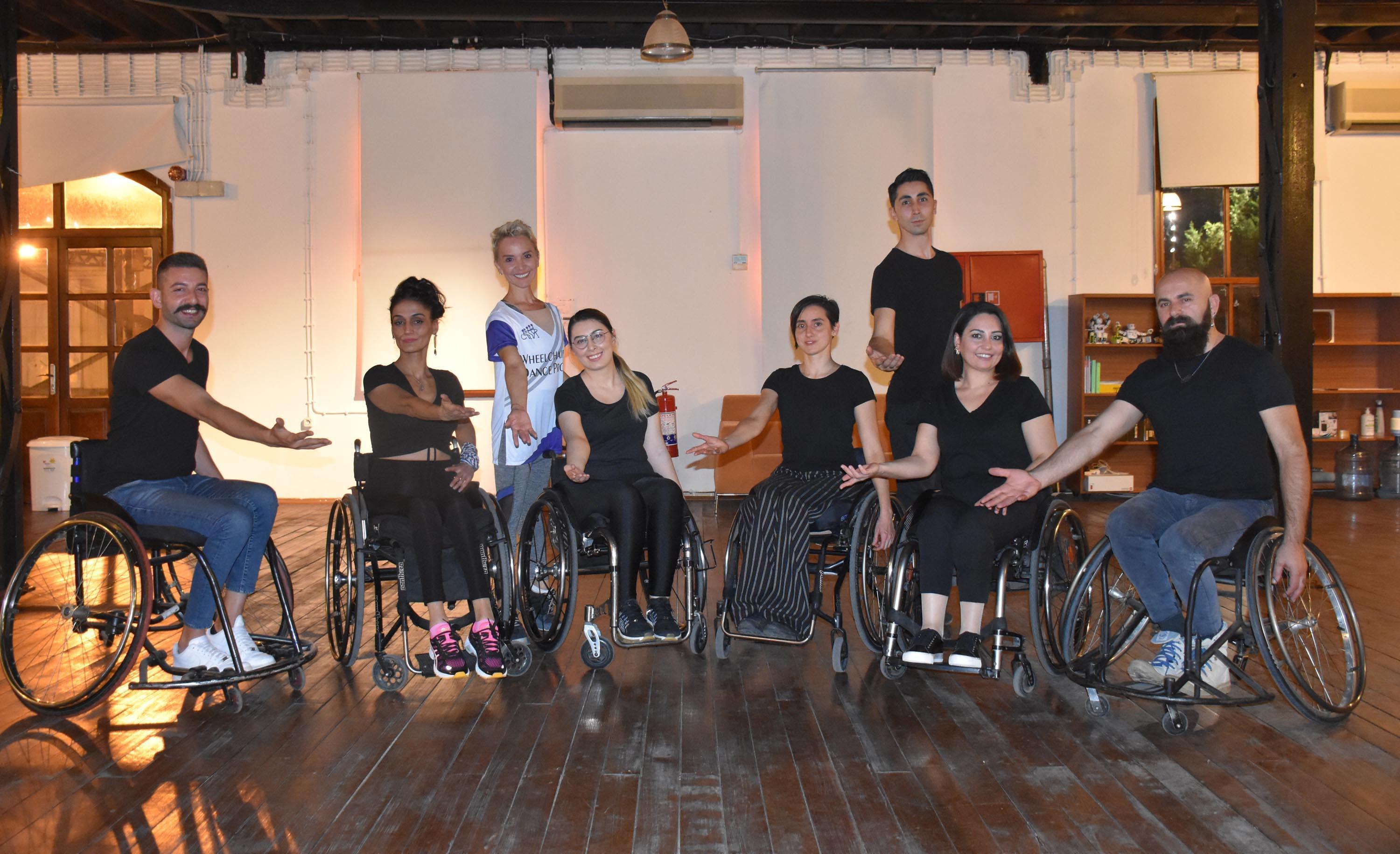 SMAlı Sude, tekerlekli sandalyede dansla hayata tutundu