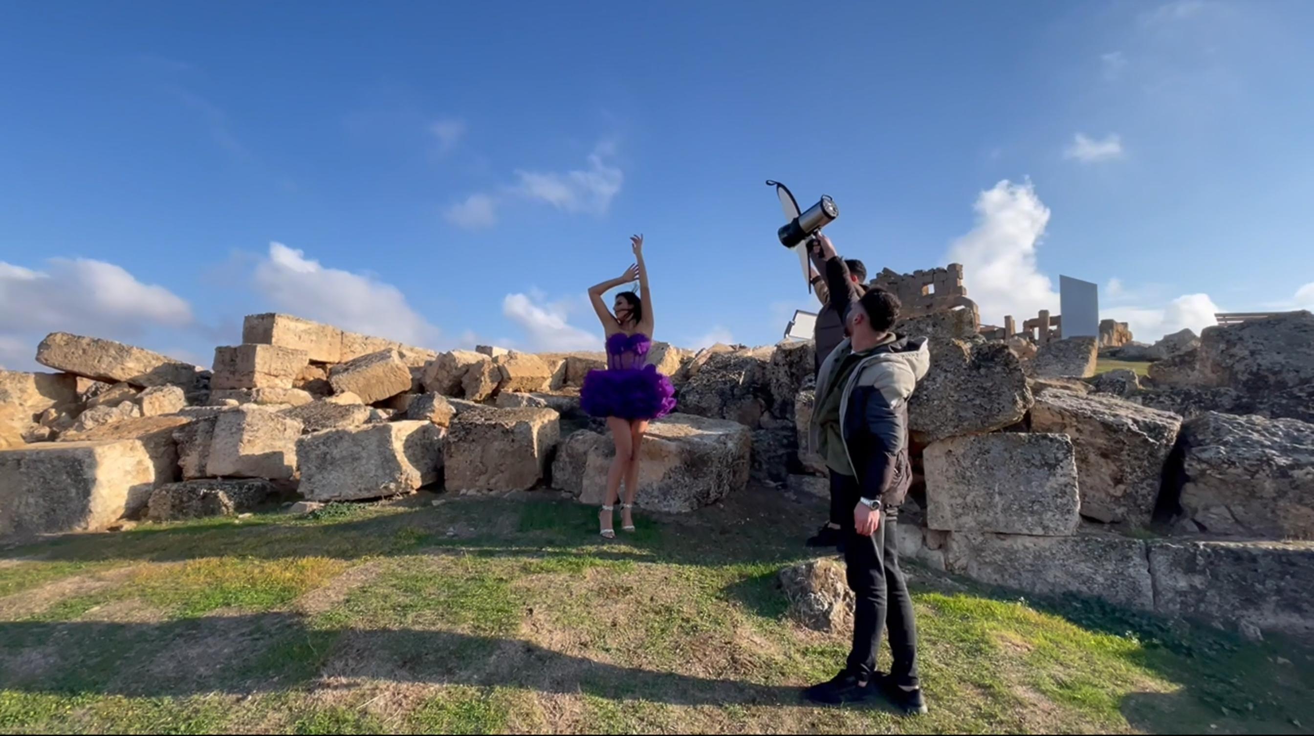 3 bin yıllık tarihi Zerzevan Kalesinde moda çekimleri