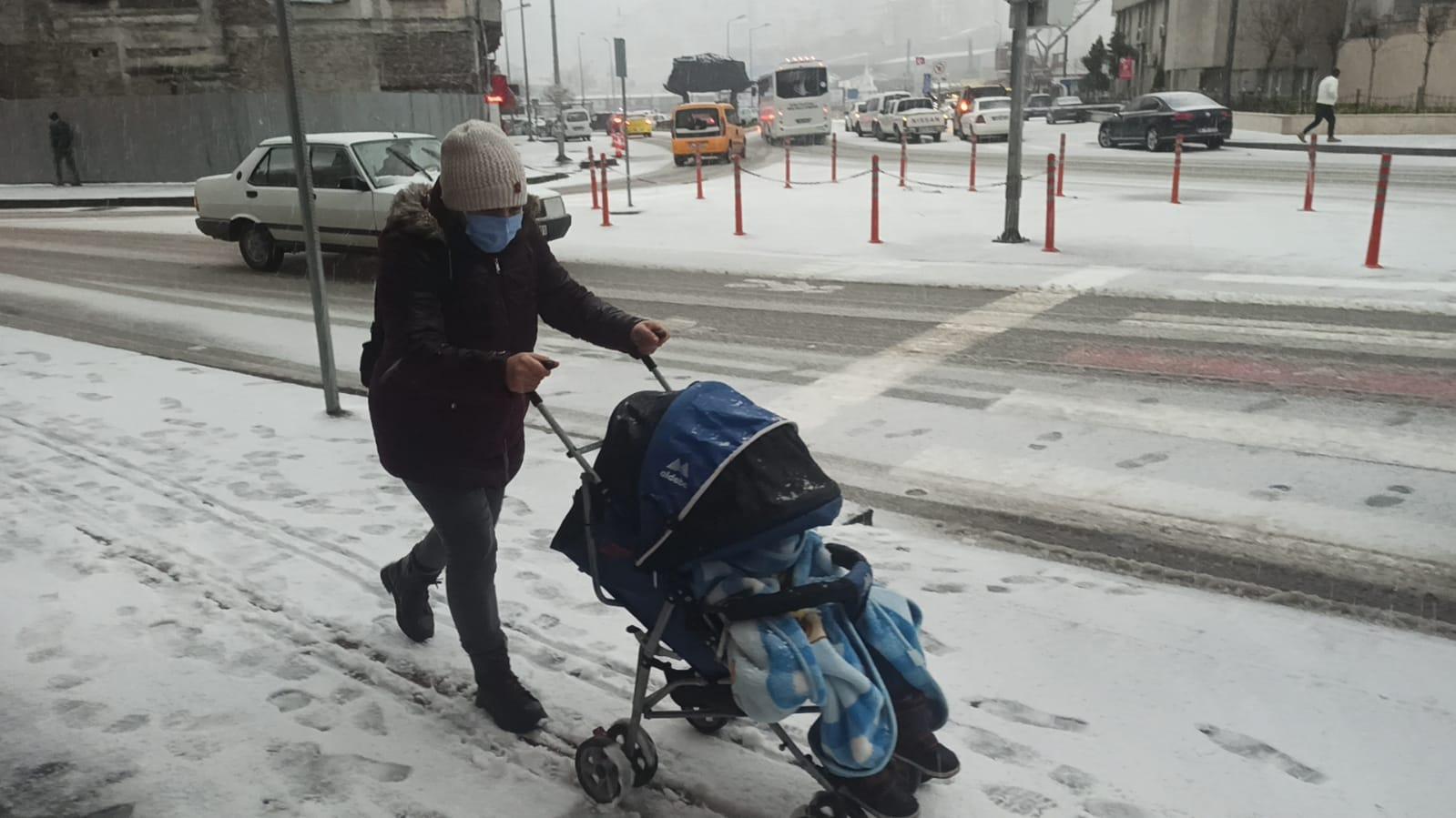 Zonguldakta kar yağışı hayatı olumsuz etkiledi