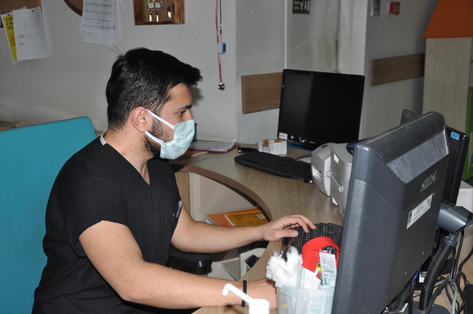 Hasta yakını, hemşireyi dövdü