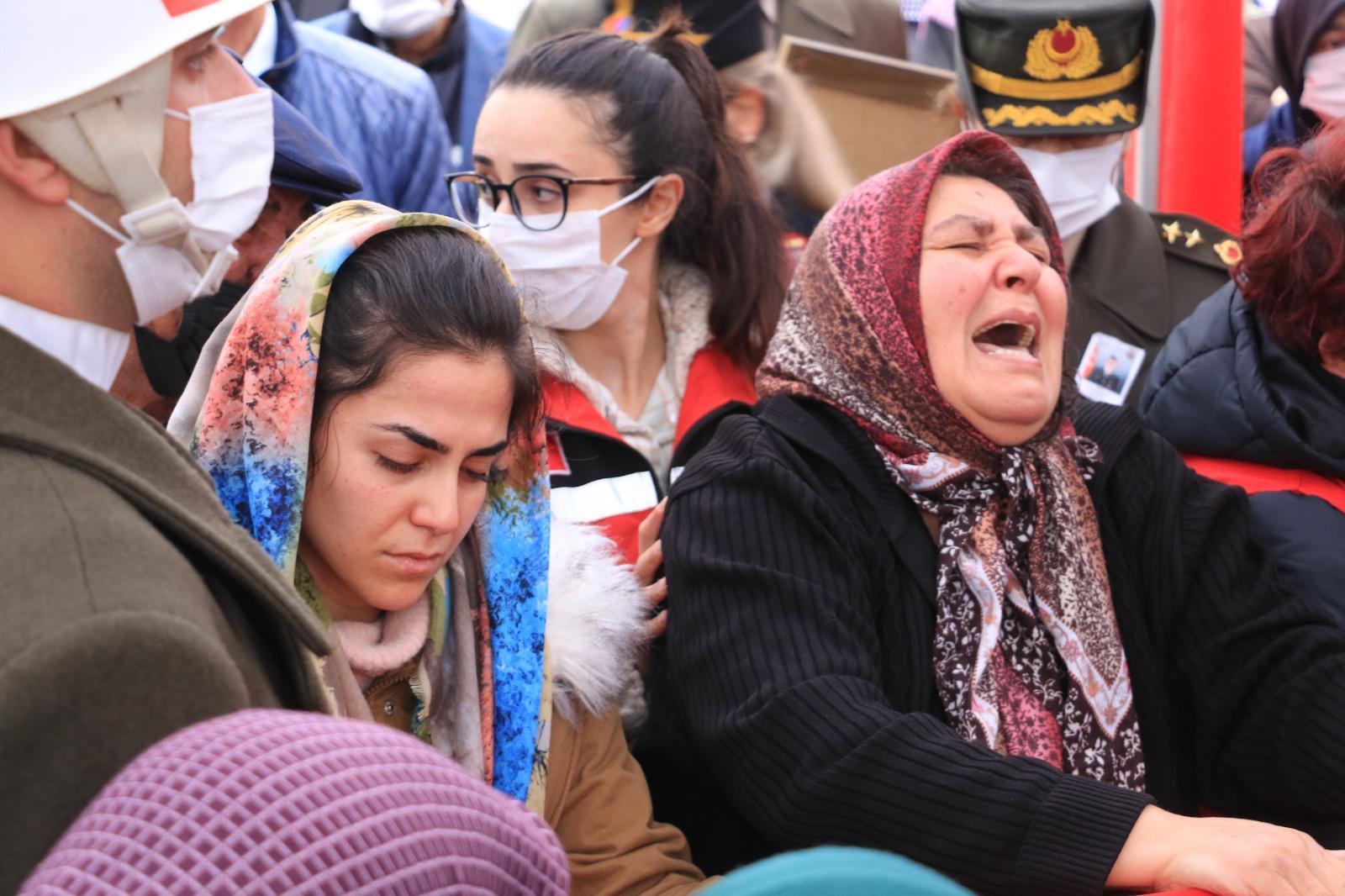 Şehit Uzman Çavuş Çalışkan, toprağa verildi