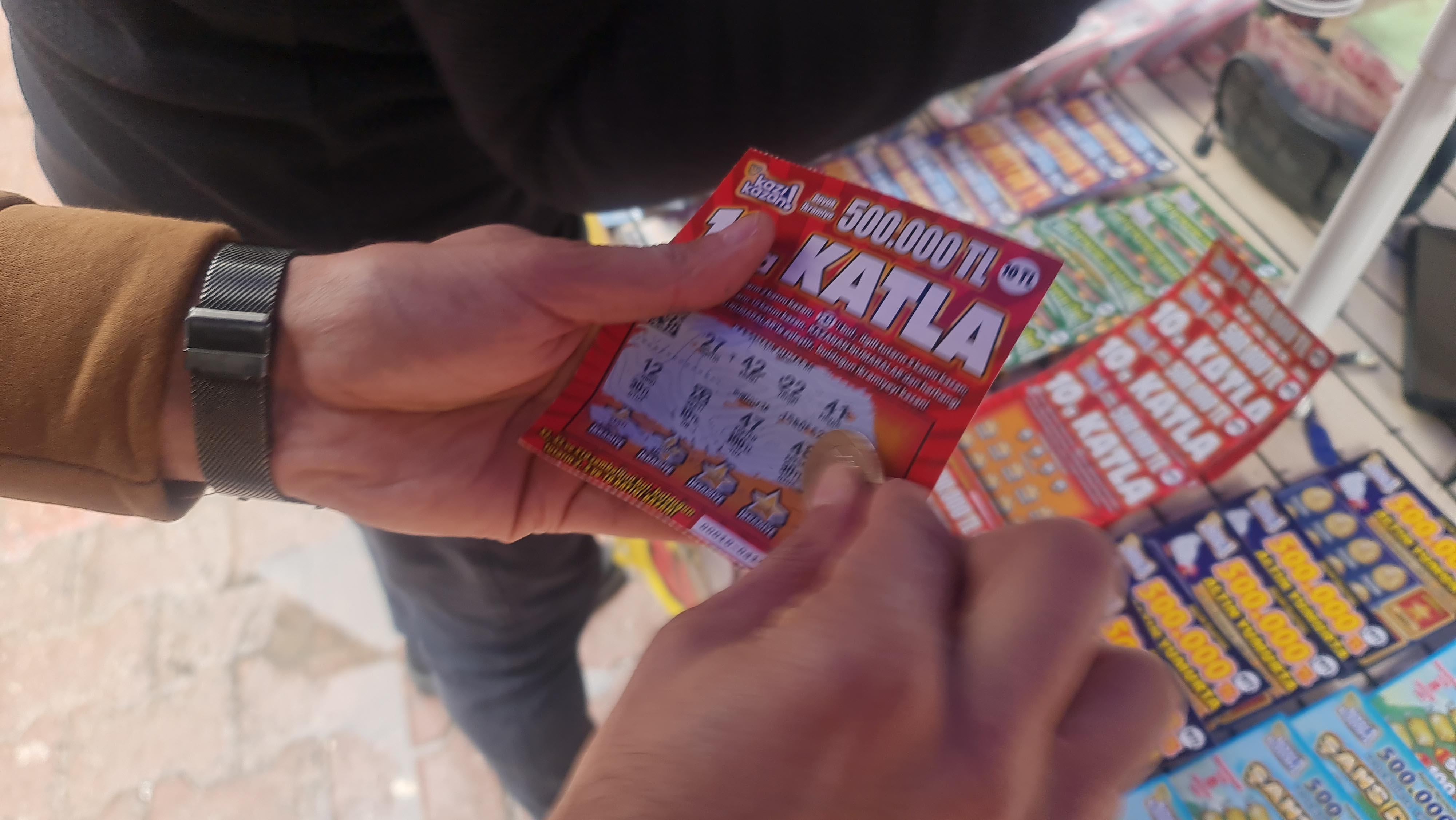 2 ayda 2 kez 200 bin TLlik ikramiye kazandırdı