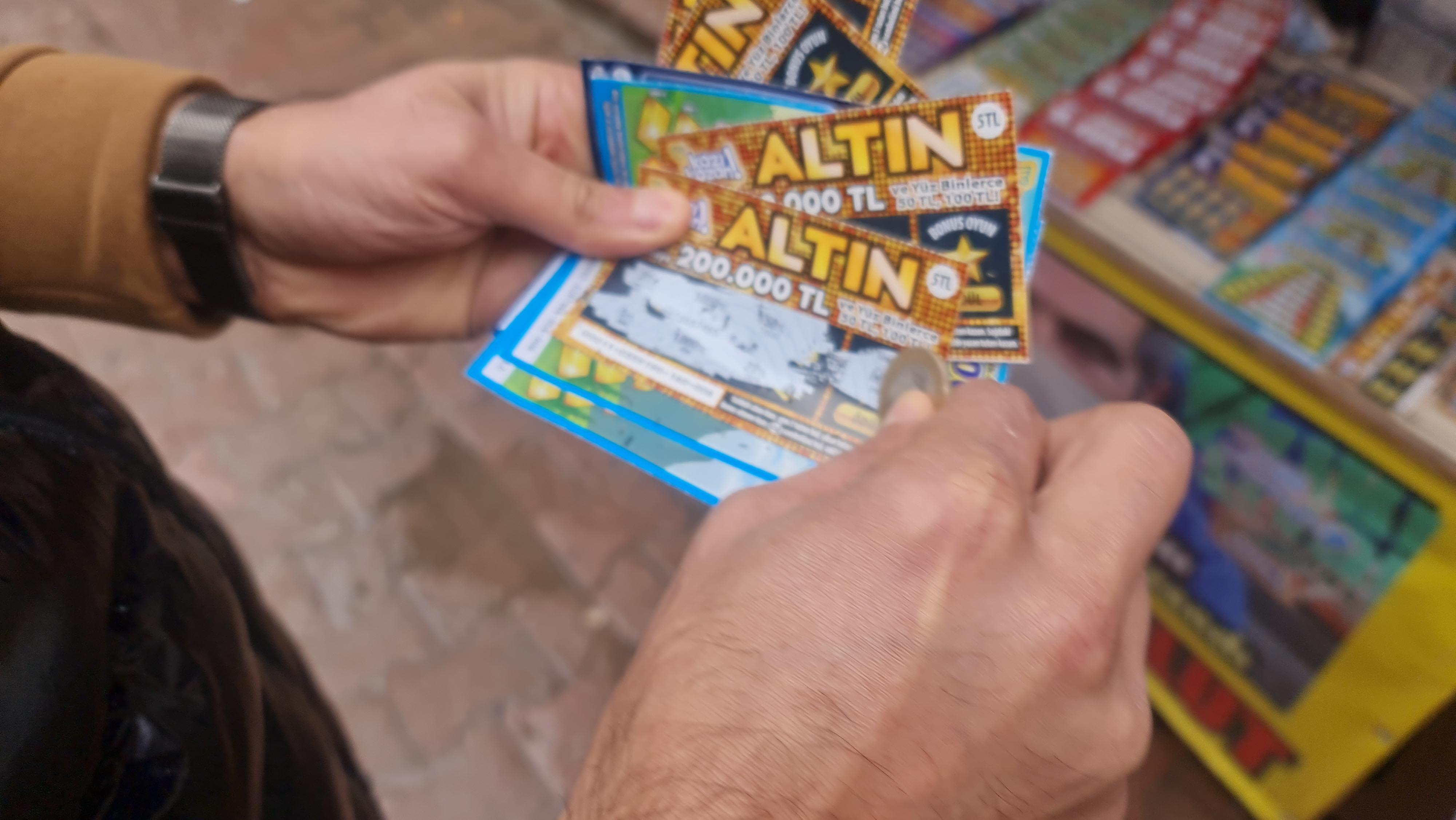 2 ayda 2 kez 200 bin TLlik ikramiye kazandırdı