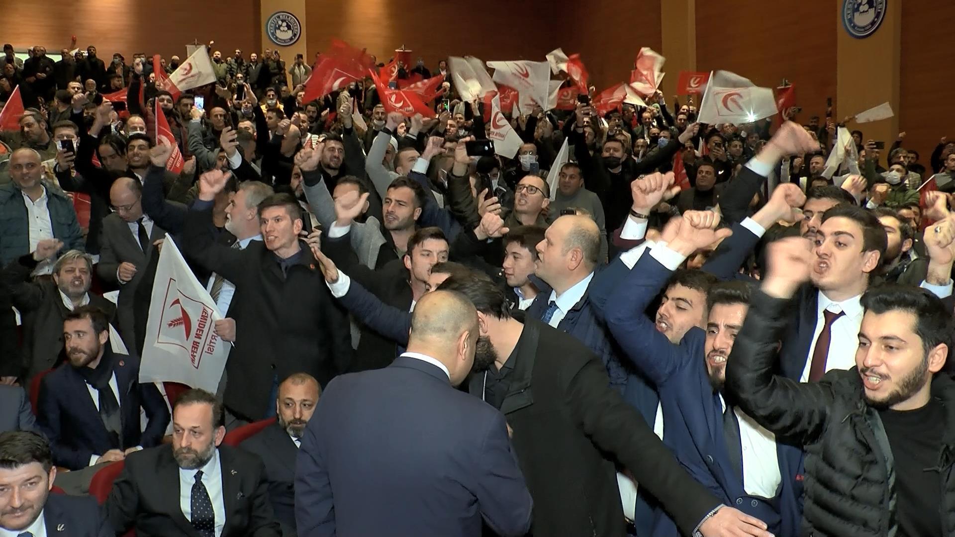 Yeniden Refah Partisi Genel Başkanı Erbakan: Stokçuluk ekonomik krizin sebebi değil, sonucudur