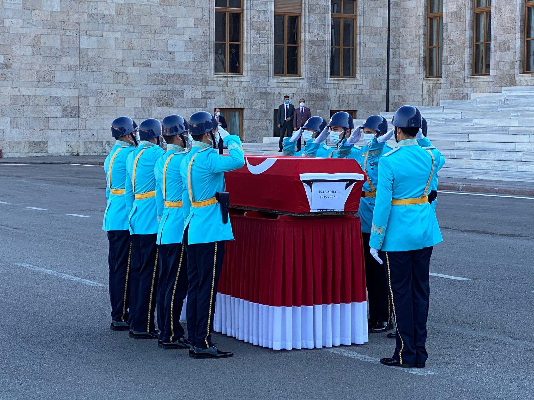 Eski milletvekili İsa Vardal için TBMMde tören
