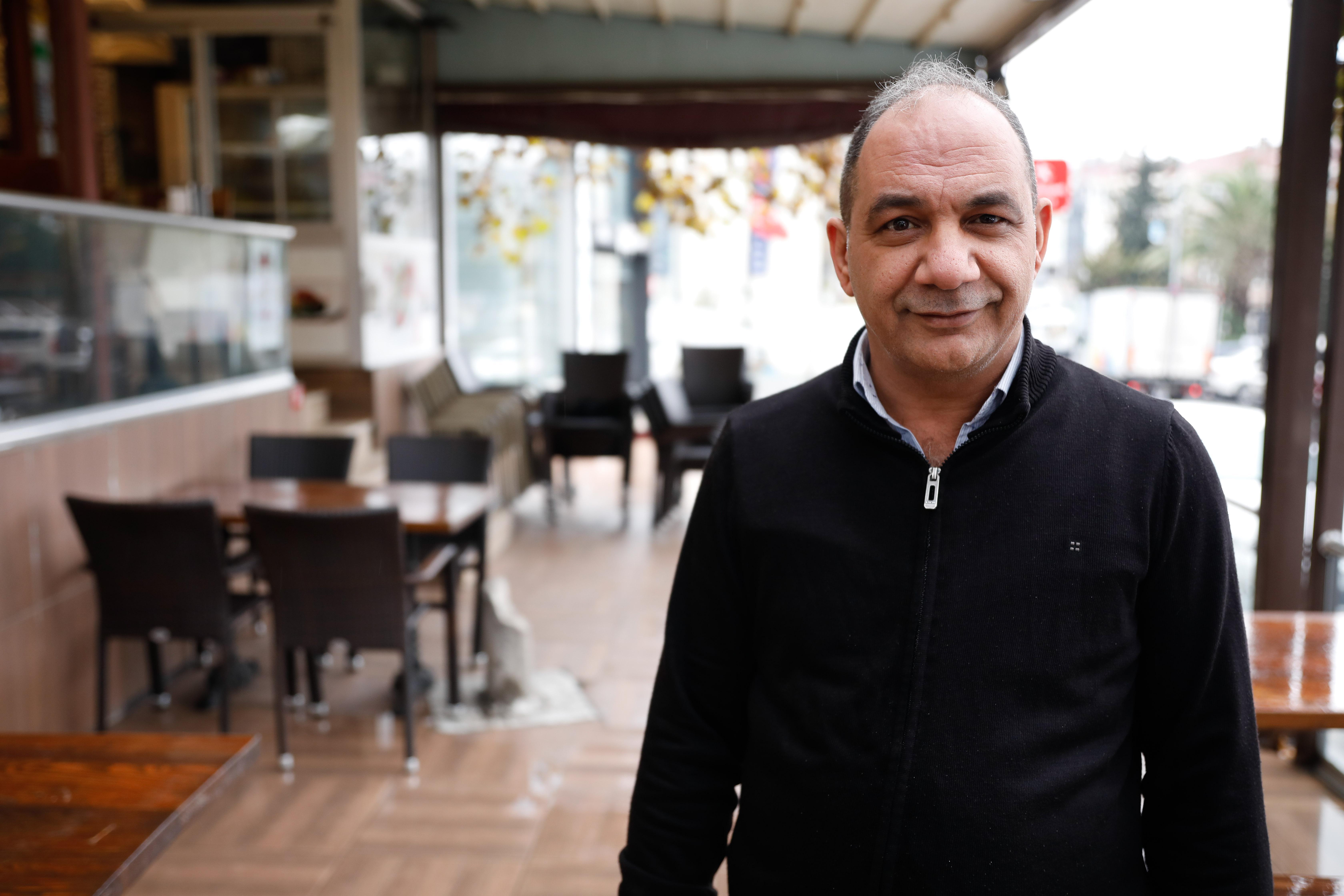 Kebapçıda müşterileri şaşırtan taş