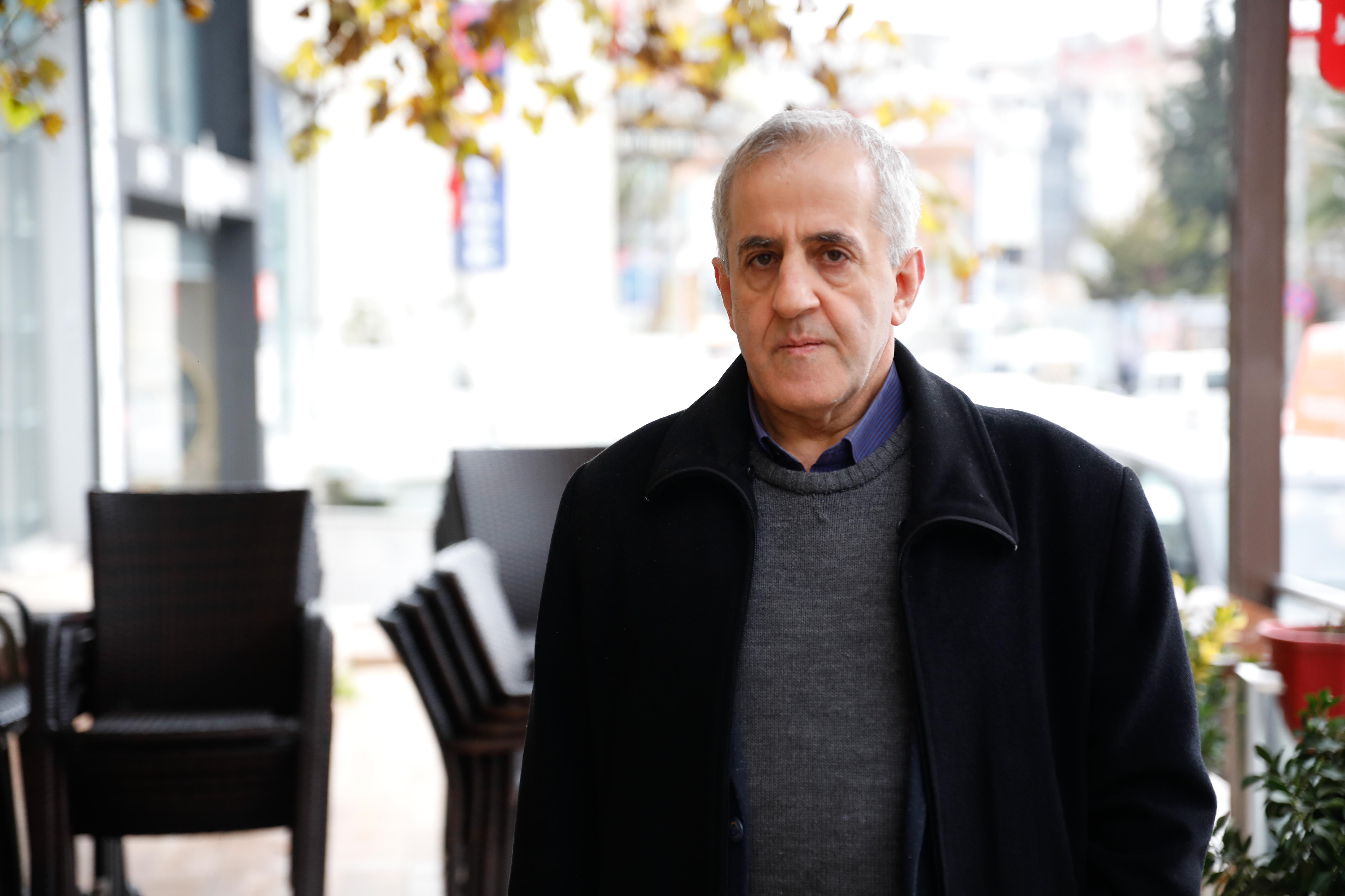 Kebapçıda müşterileri şaşırtan taş