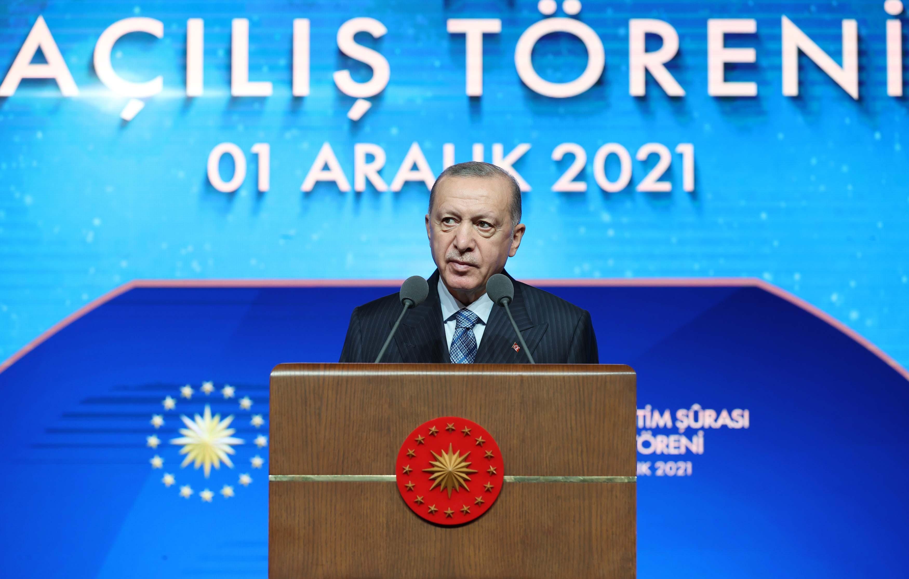 Erdoğan: Başöğretmen unvanıyla görev yapacak öğretmen maaşlarına 2 bin TL artış yapacağız