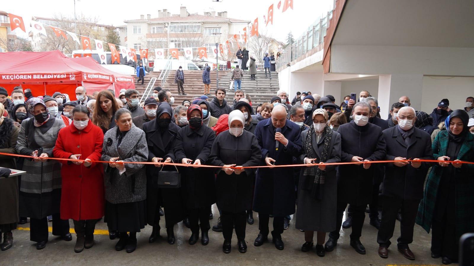 Keçiörende Üreten Kadınlar Pazarı açıldı